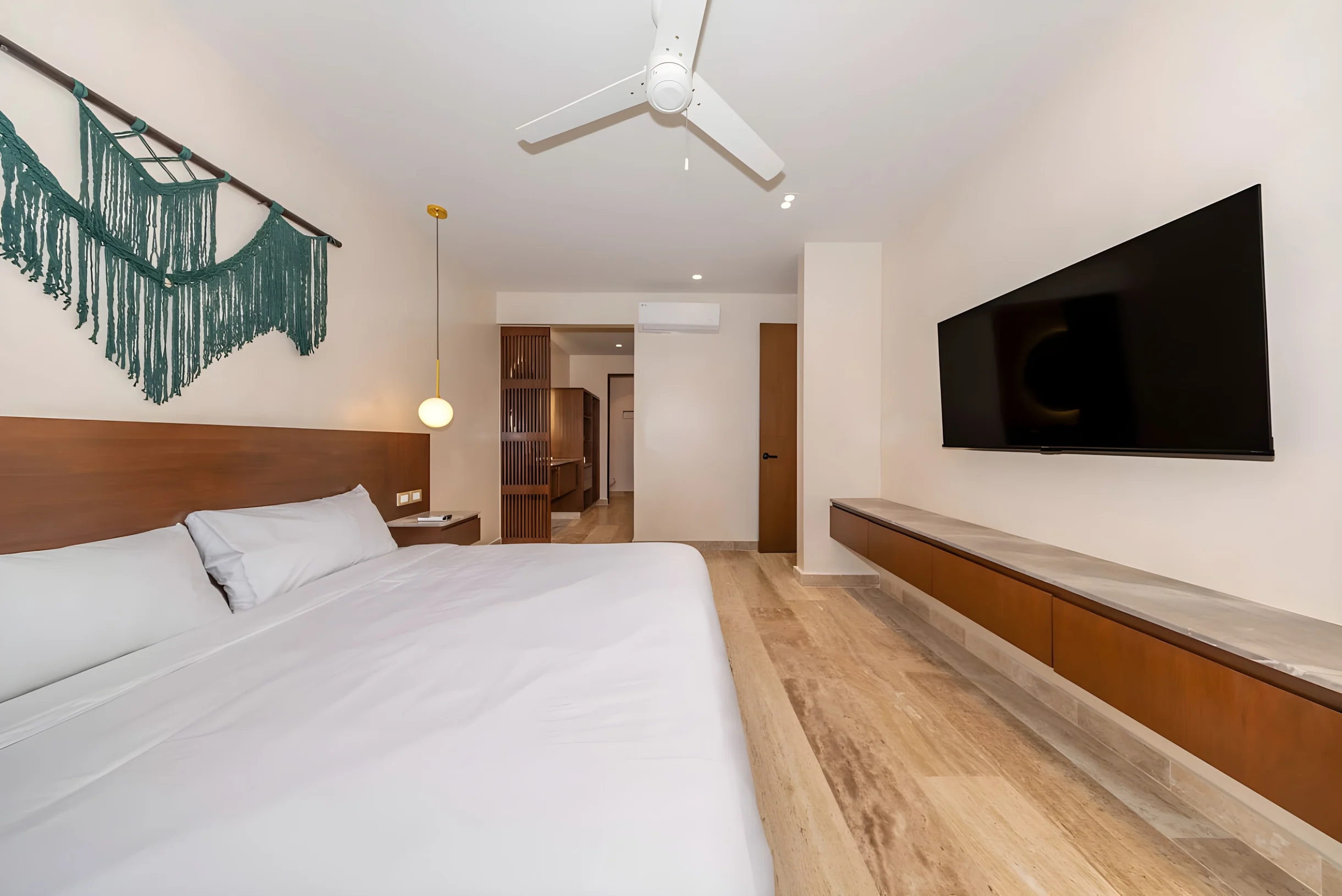 Cozzy 3BR  PH w/ private plunge pooll+ Close to Beach #31