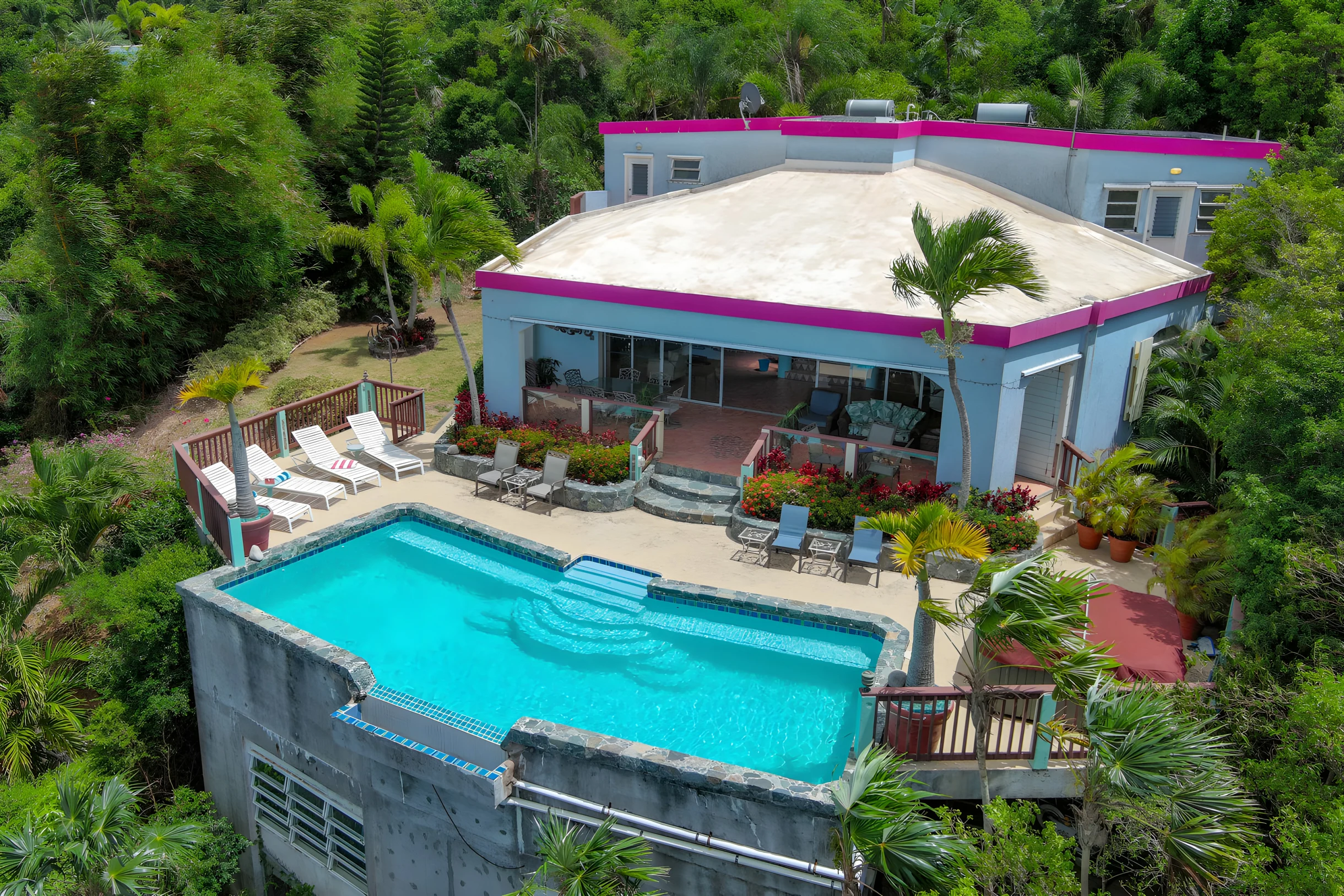Home in St. Thomas property photo 1