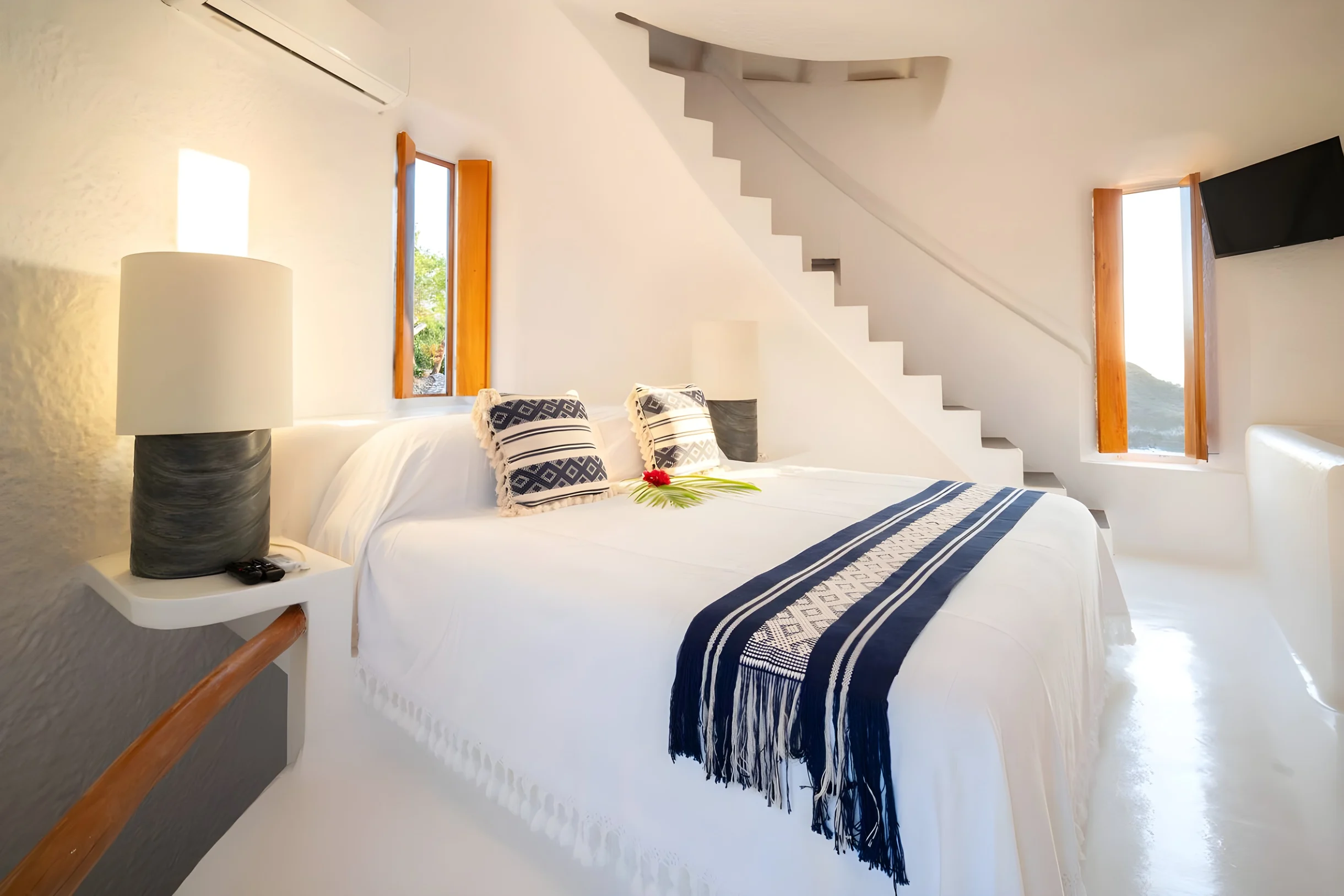 6BD Iconic Villa w/360° Pool & Private Beach #13