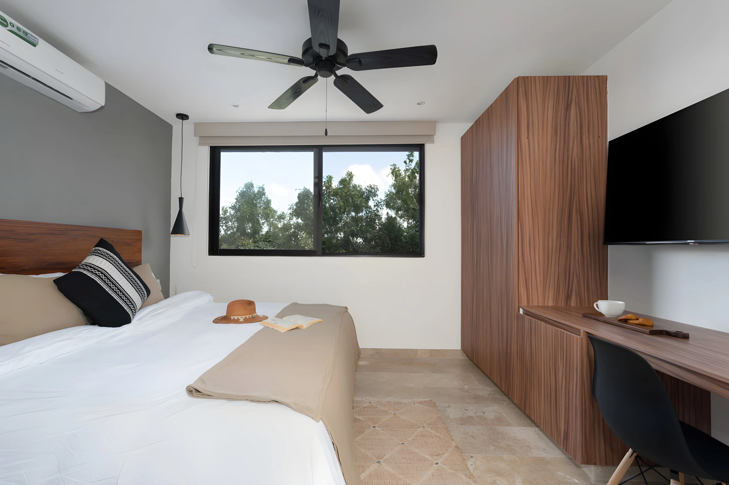Lux 2 BD Suite w/ Private Plunge Pool + Terrace #14