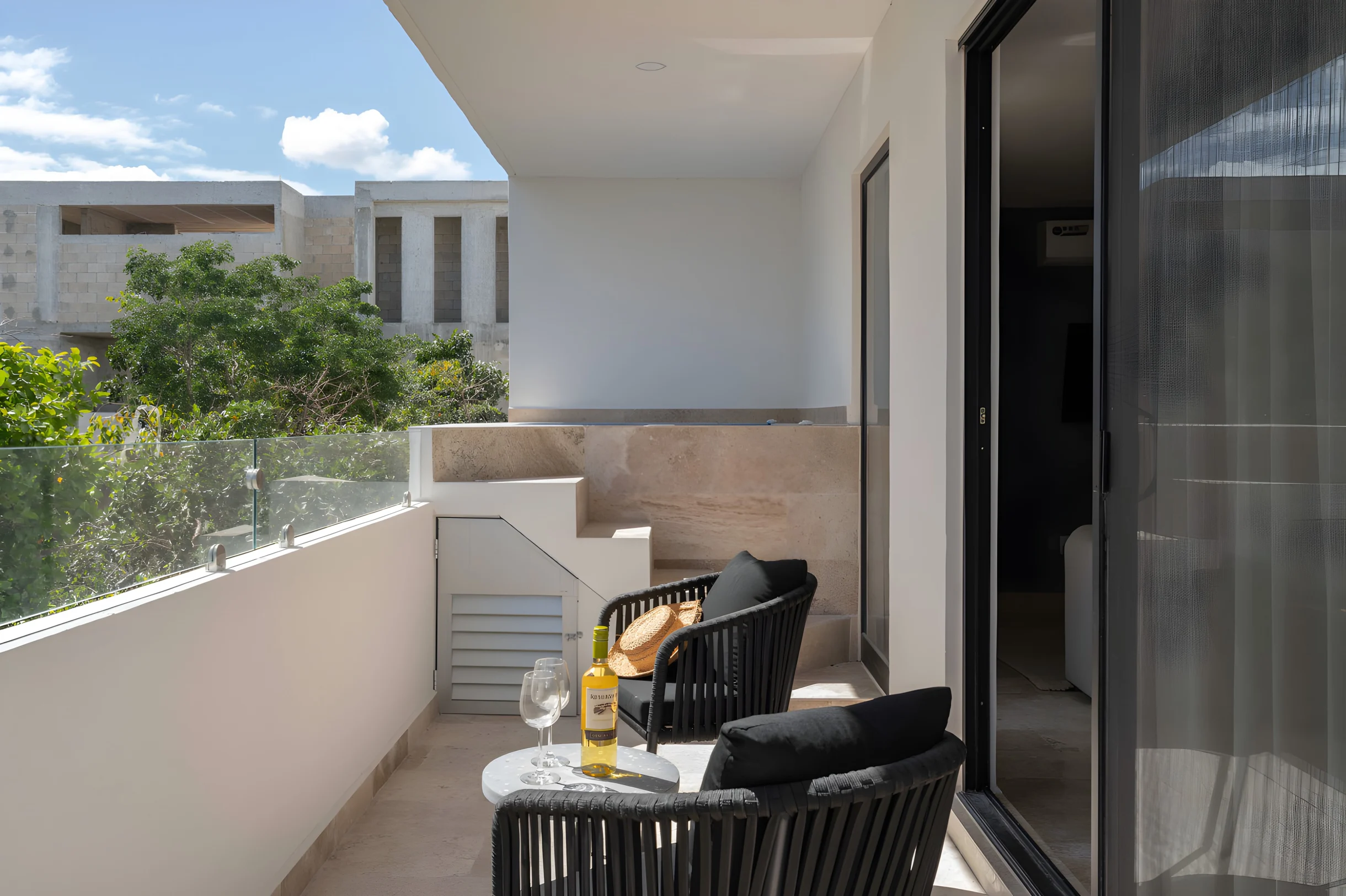 Lux 2 BD Suite w/ Private Plunge Pool + Terrace #28