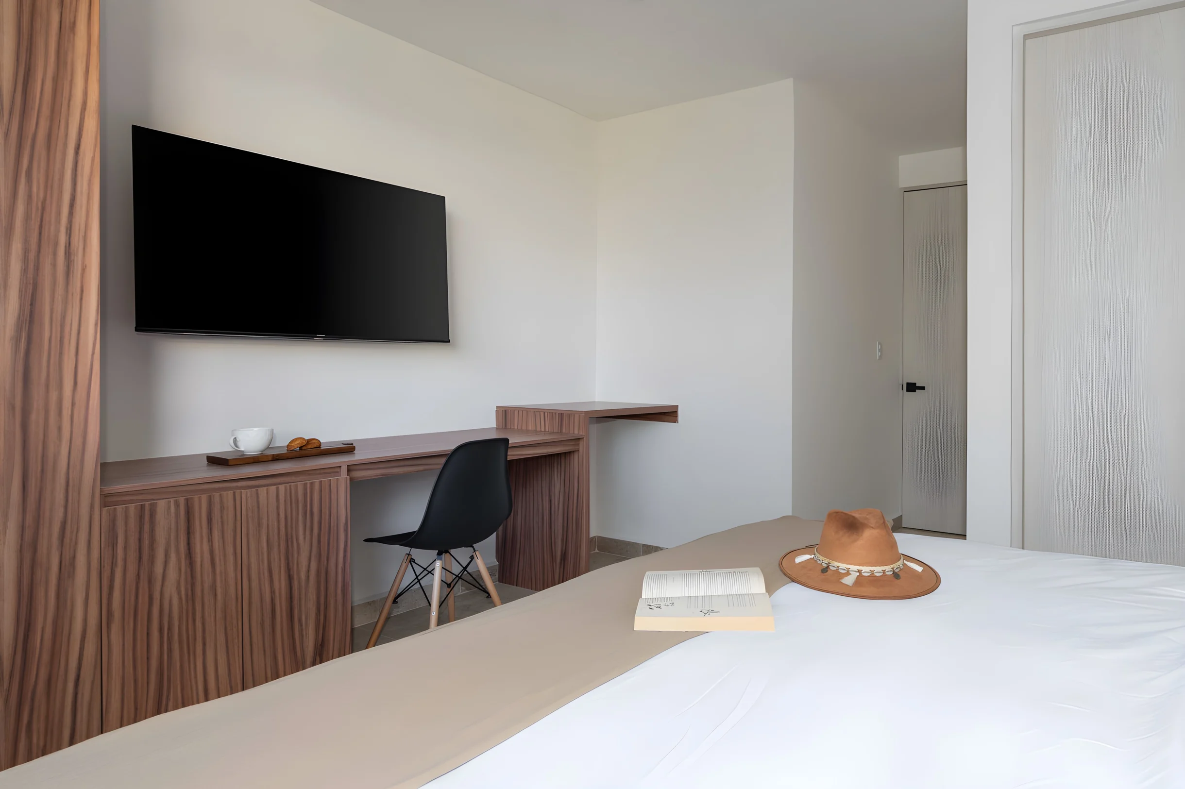 Lux 2 BD Suite w/ Private Plunge Pool + Terrace #19