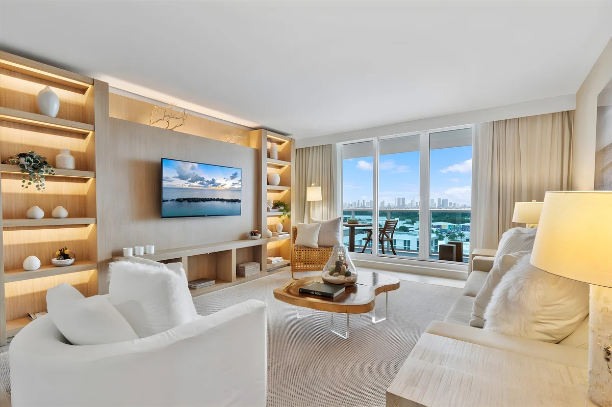 Wander Miami Beach Sol #1