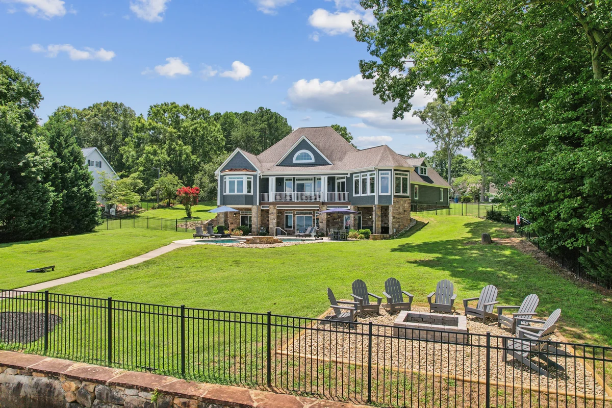 Wander Denver Stillwaters