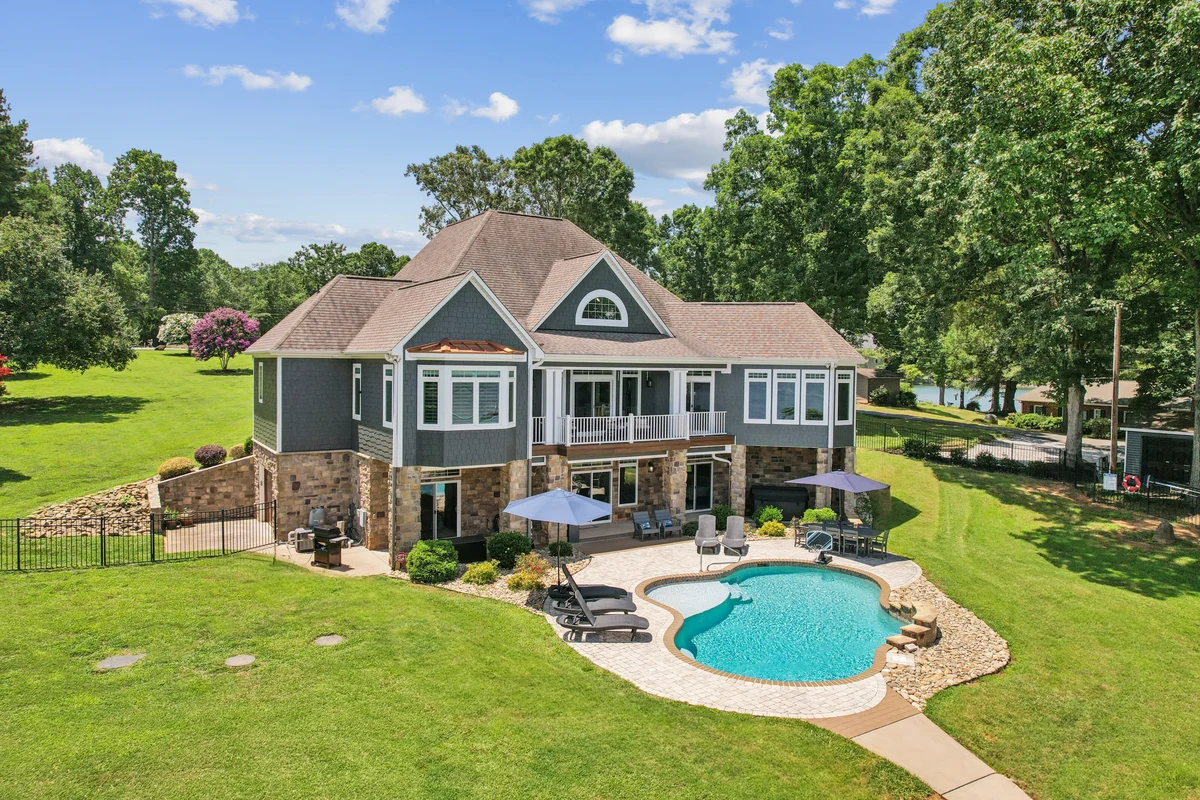 Wander Denver Stillwaters