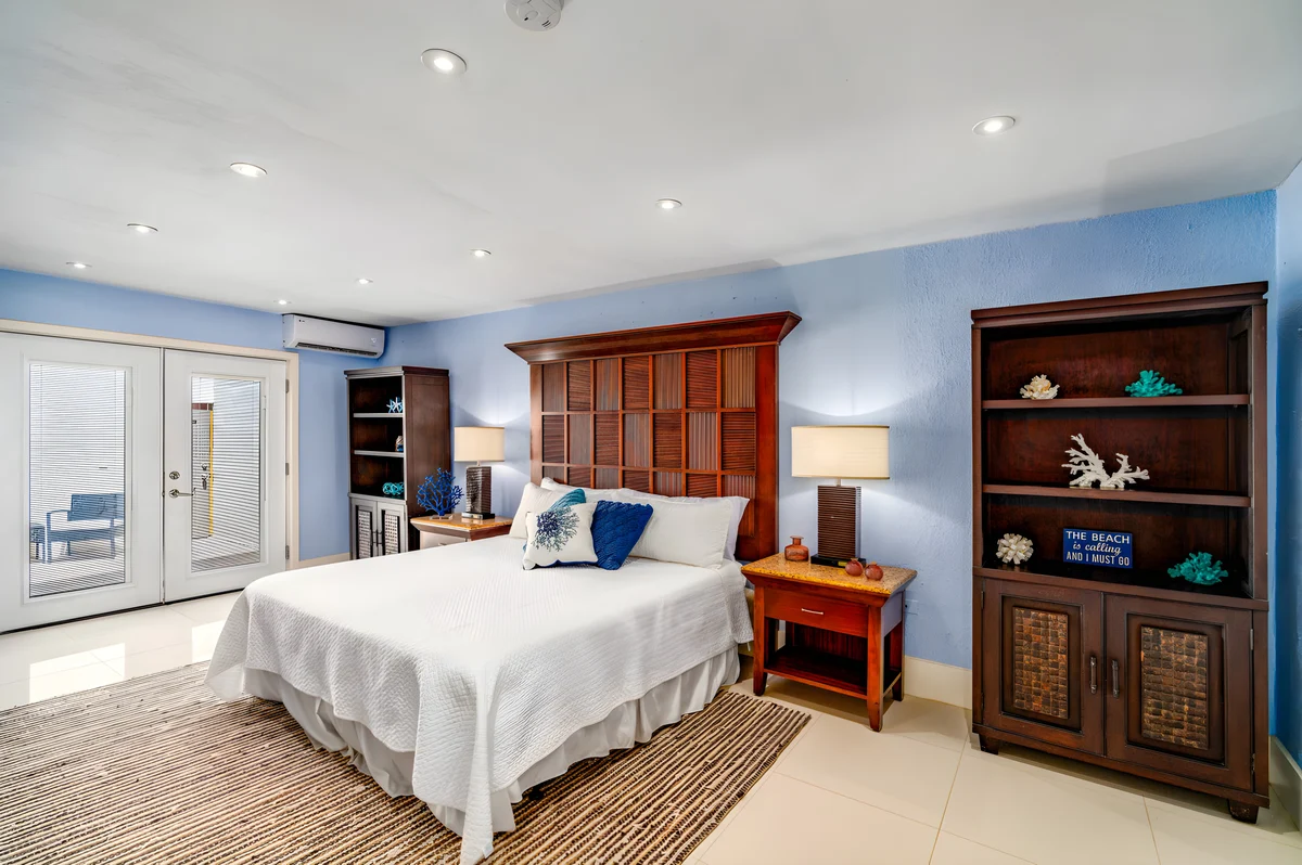Bedroom 1 image 1