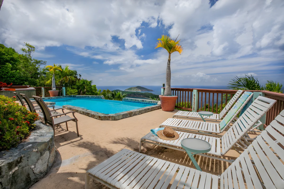 Home in St. Thomas property photo 3