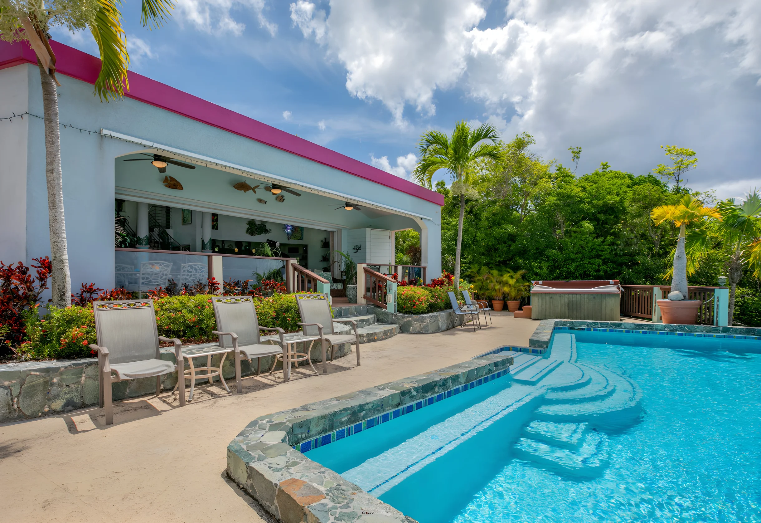 Home in St. Thomas property photo 1