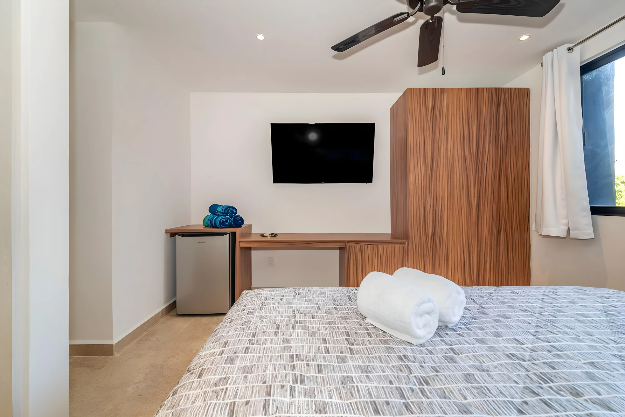 Lux 2 BD Suite w/ Private Plunge Pool + Terrace #12