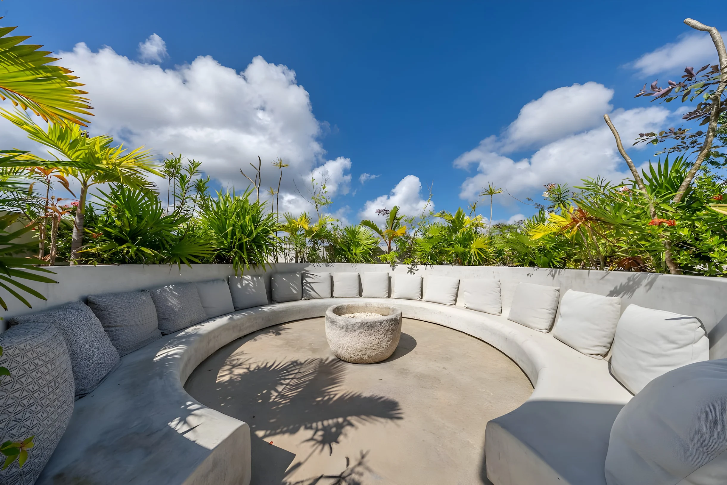 Jungle Chic King Studio w/ Pool #48