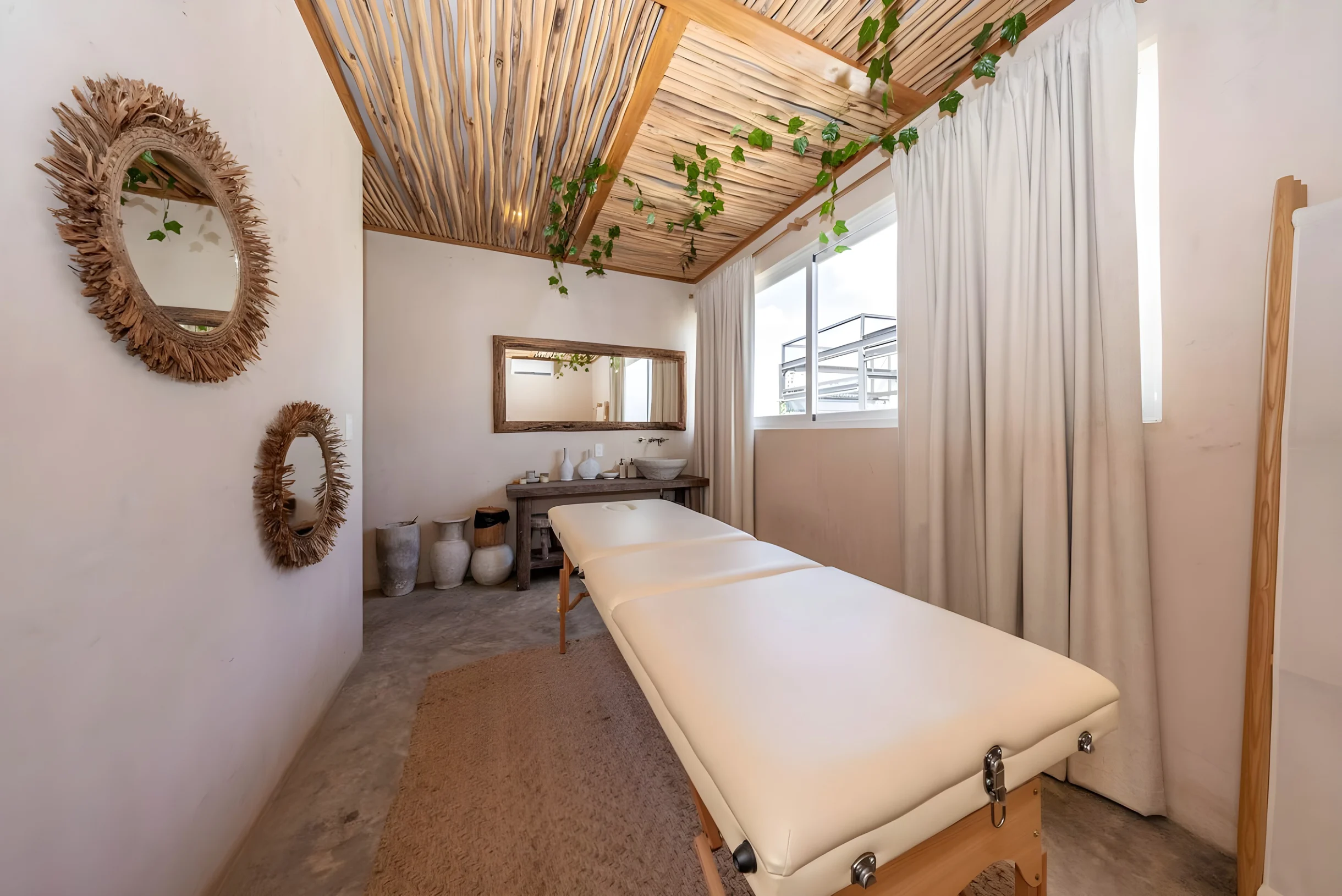 Jungle Chic King Studio w/ Pool #47