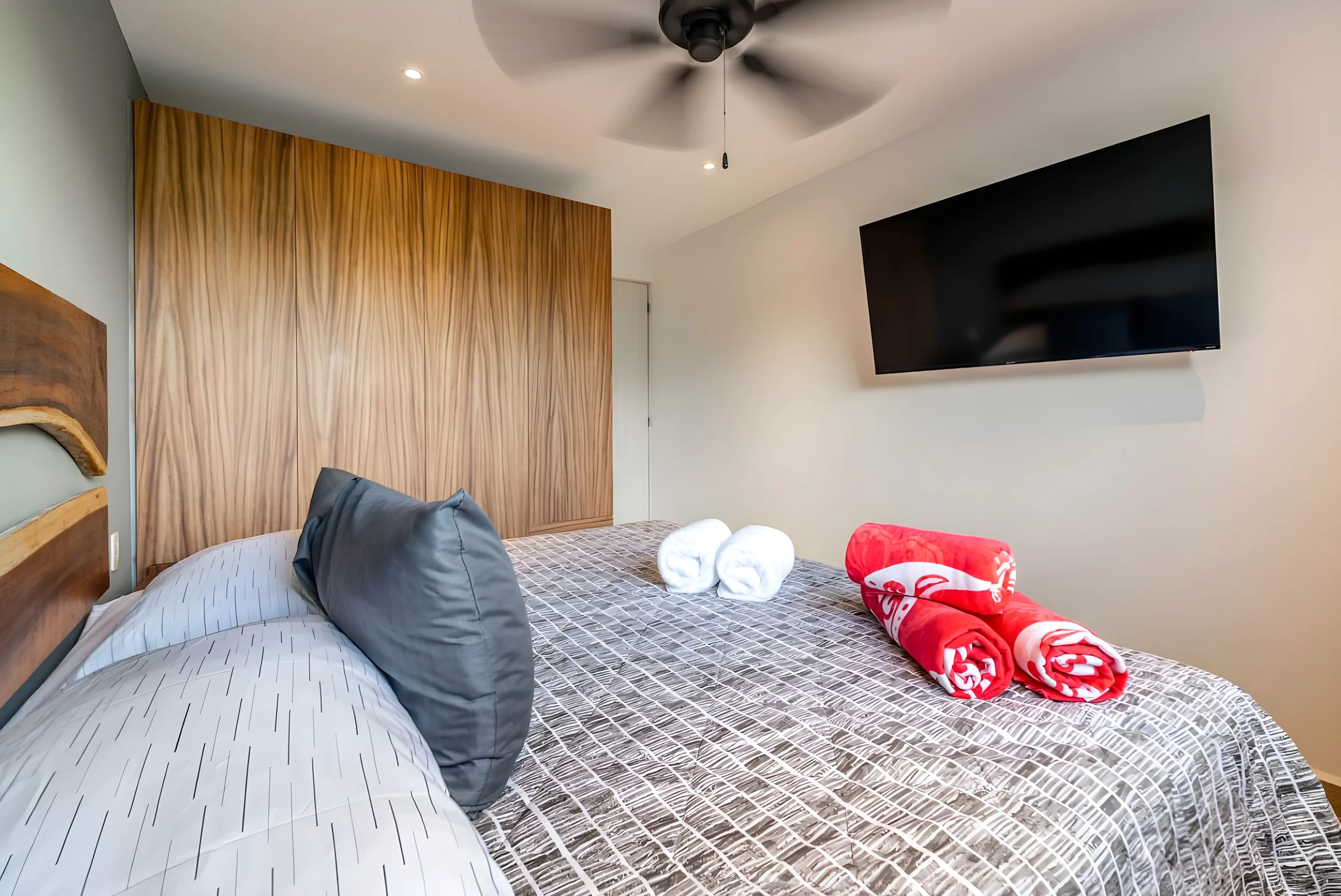 Lux 2 BD Suite w/ Private Plunge Pool + Terrace #26