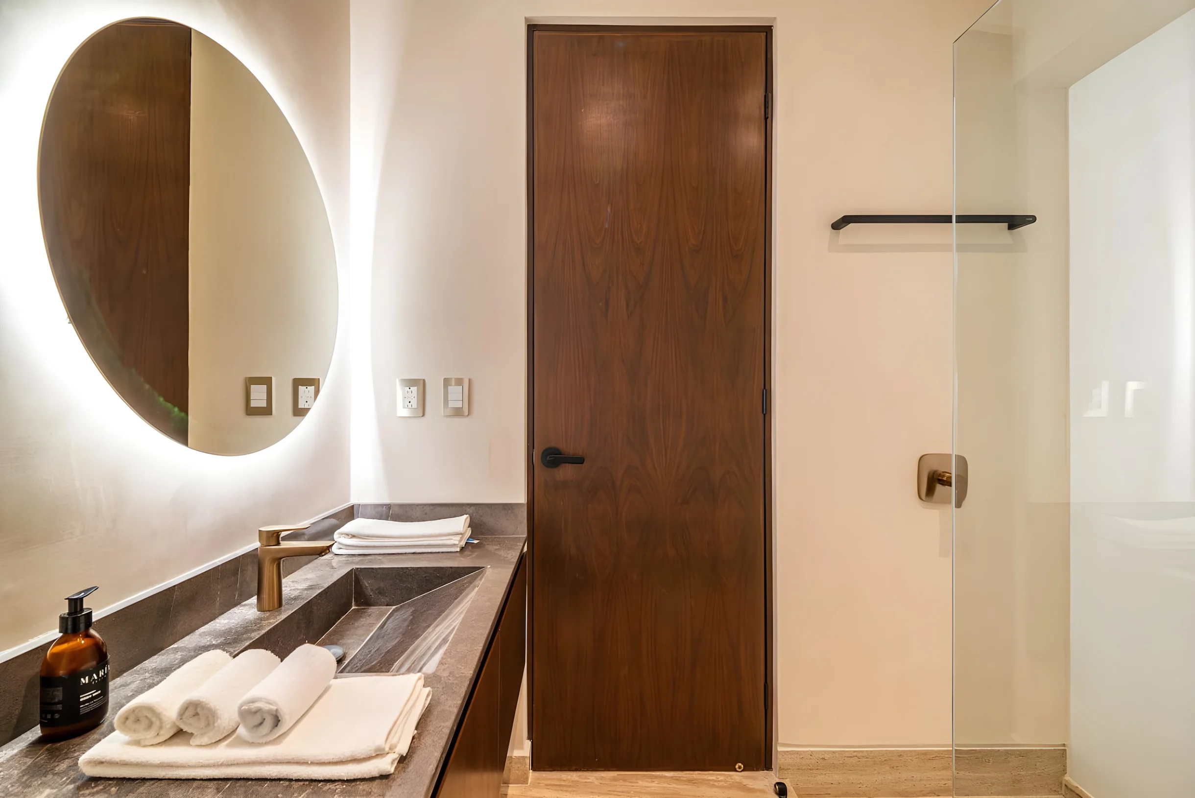 Luxury 3BR PH W/private plunge pool & Rooftop pool #8