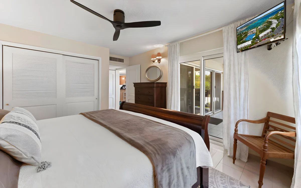 Bedroom 1 image 1