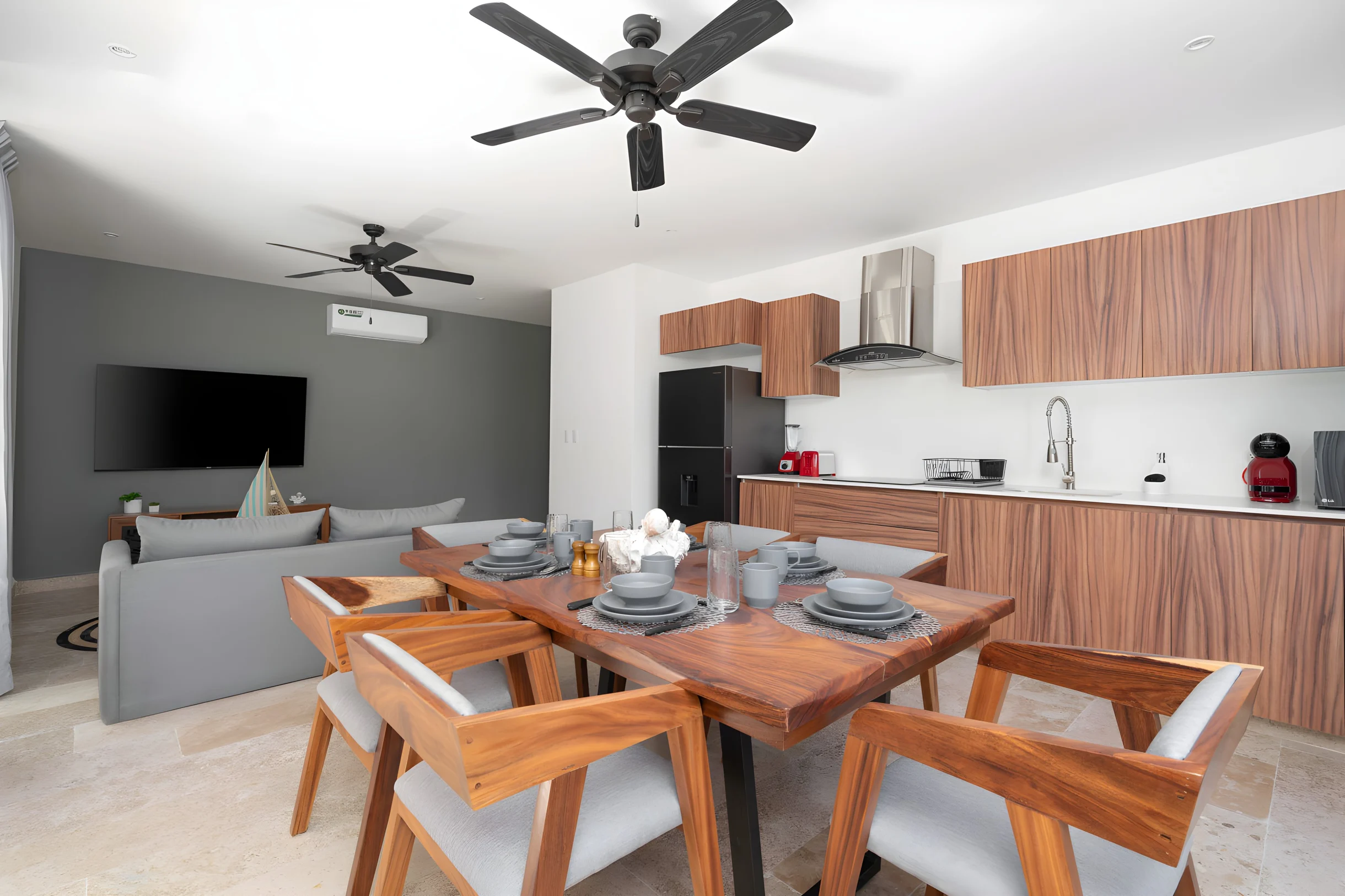 Lux 2 BD w/ Private Plunge Pool + Terrace #34