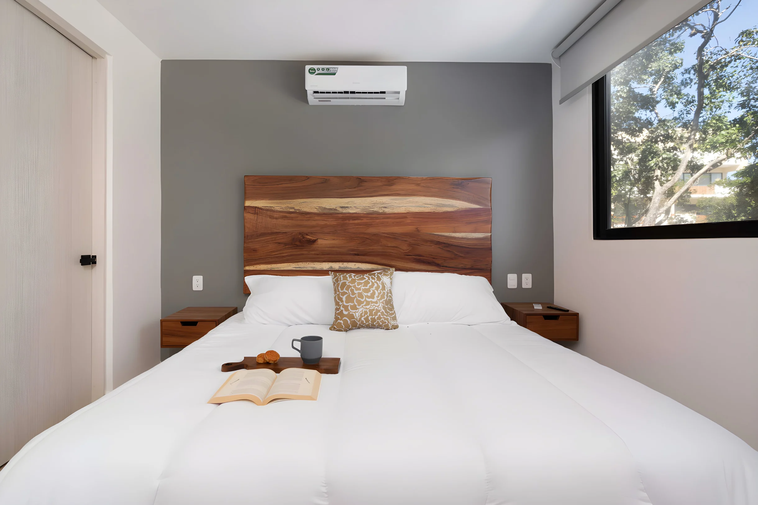 Lux 2 BD w/ Private Plunge Pool + Terrace #31