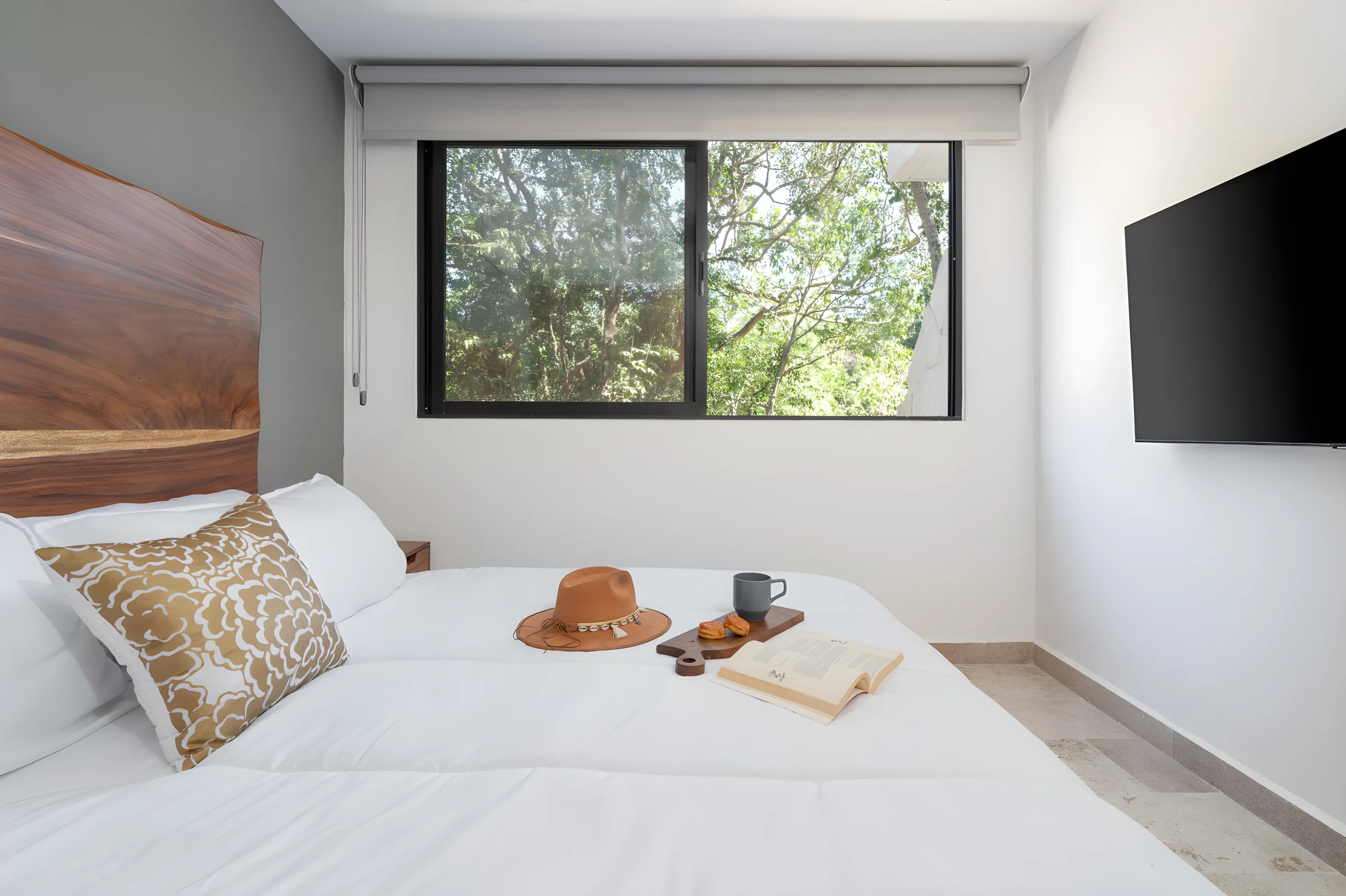 Lux 2 BD w/ Private Plunge Pool + Terrace #37
