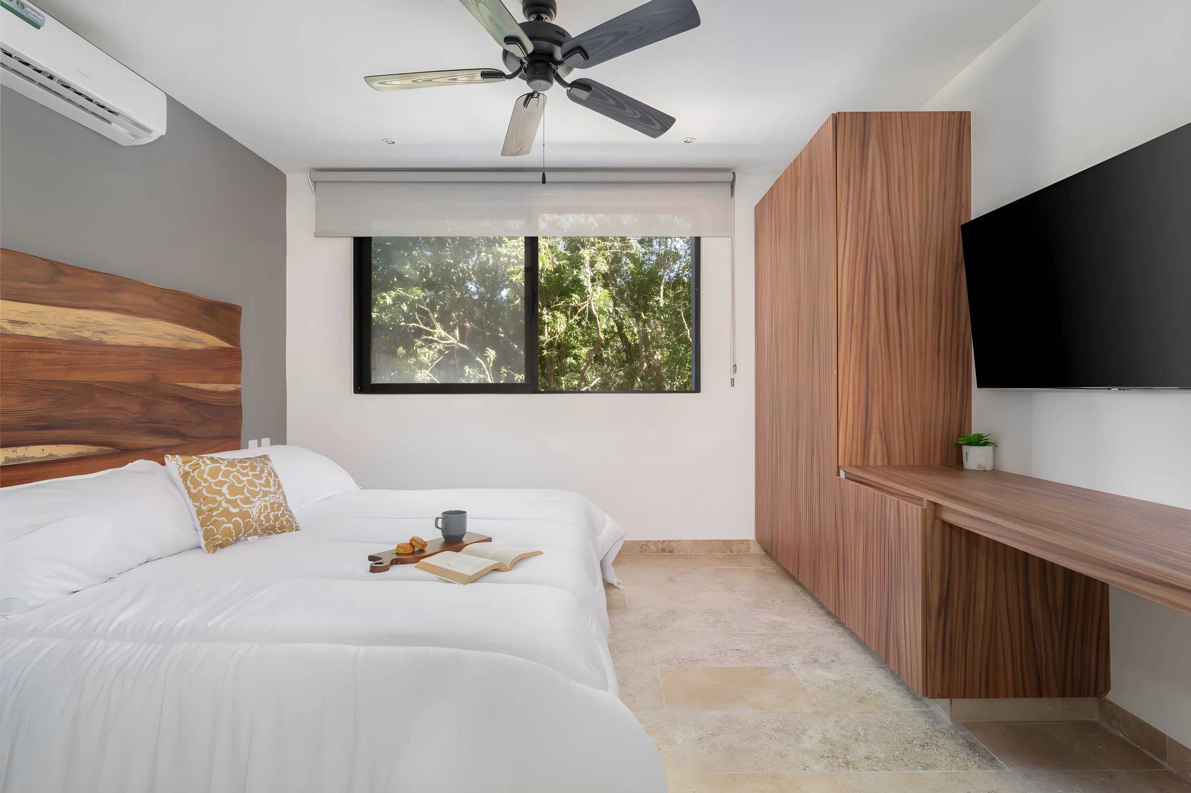 Lux 2 BD w/ Private Plunge Pool + Terrace #41