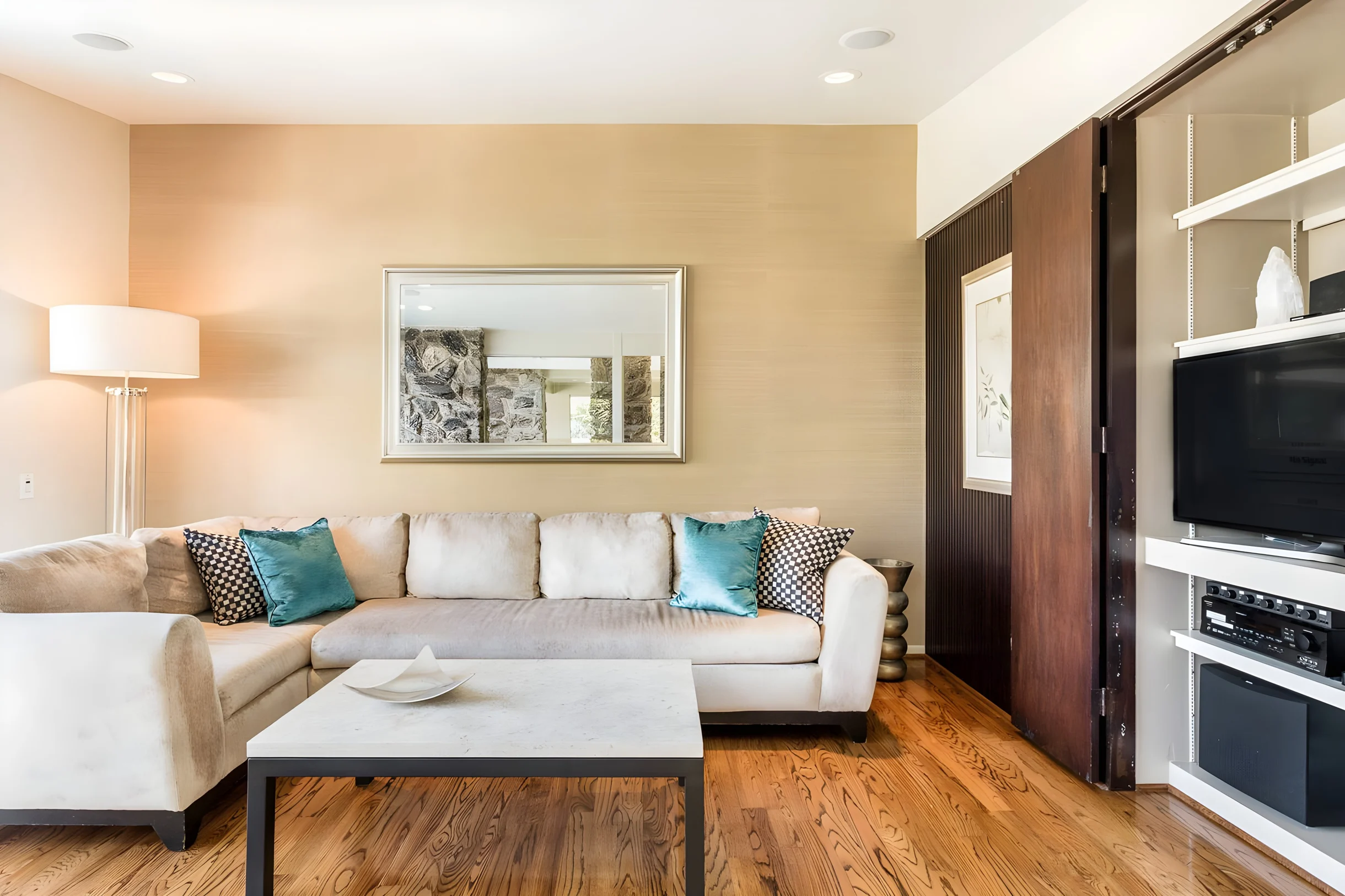 Wander Hollywood Hills Mid-Century Modern #33