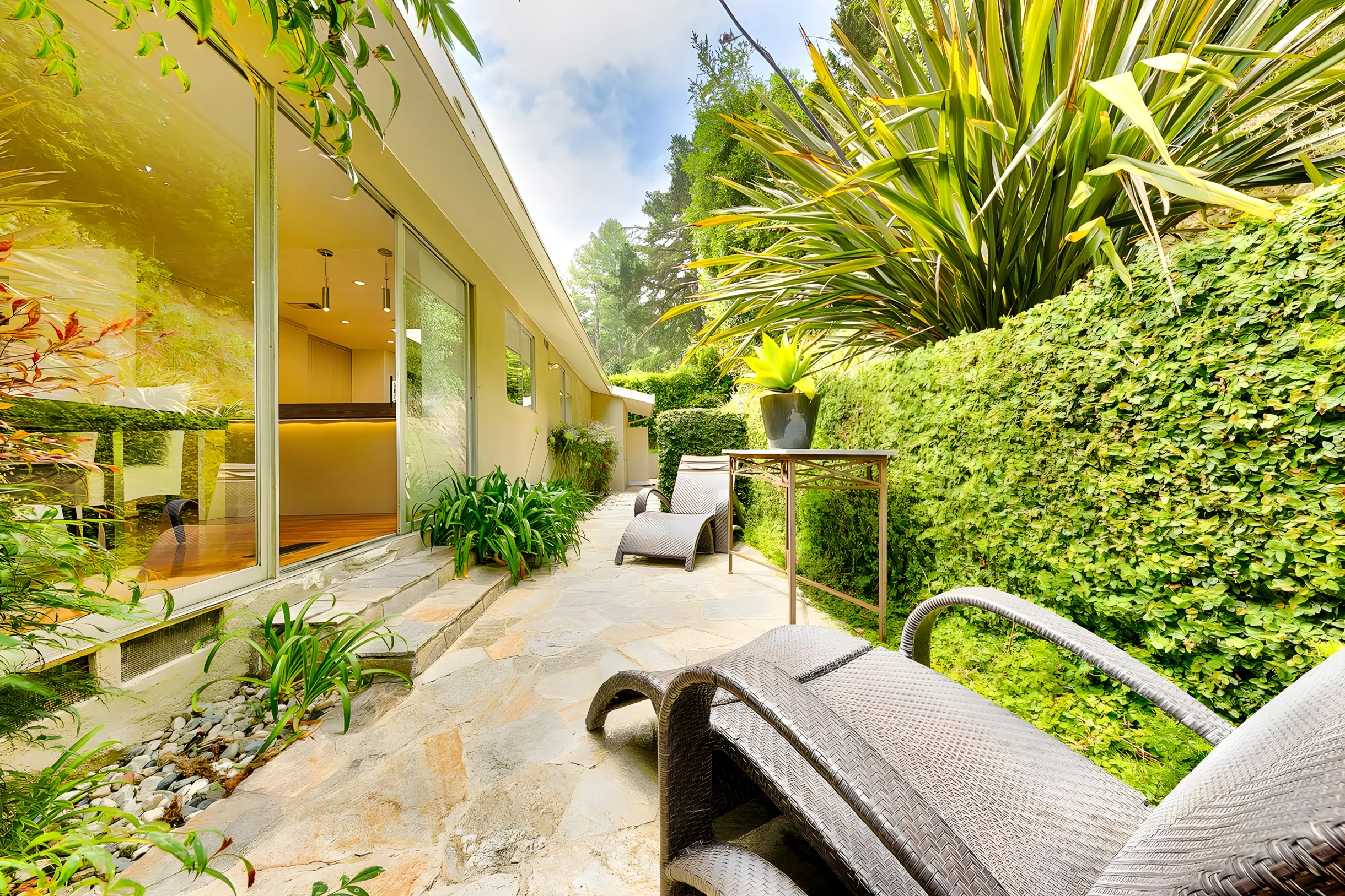 Wander Hollywood Hills Mid-Century Modern #31