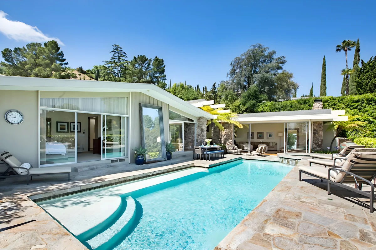 Wander Hollywood Hills Mid-Century Modern
