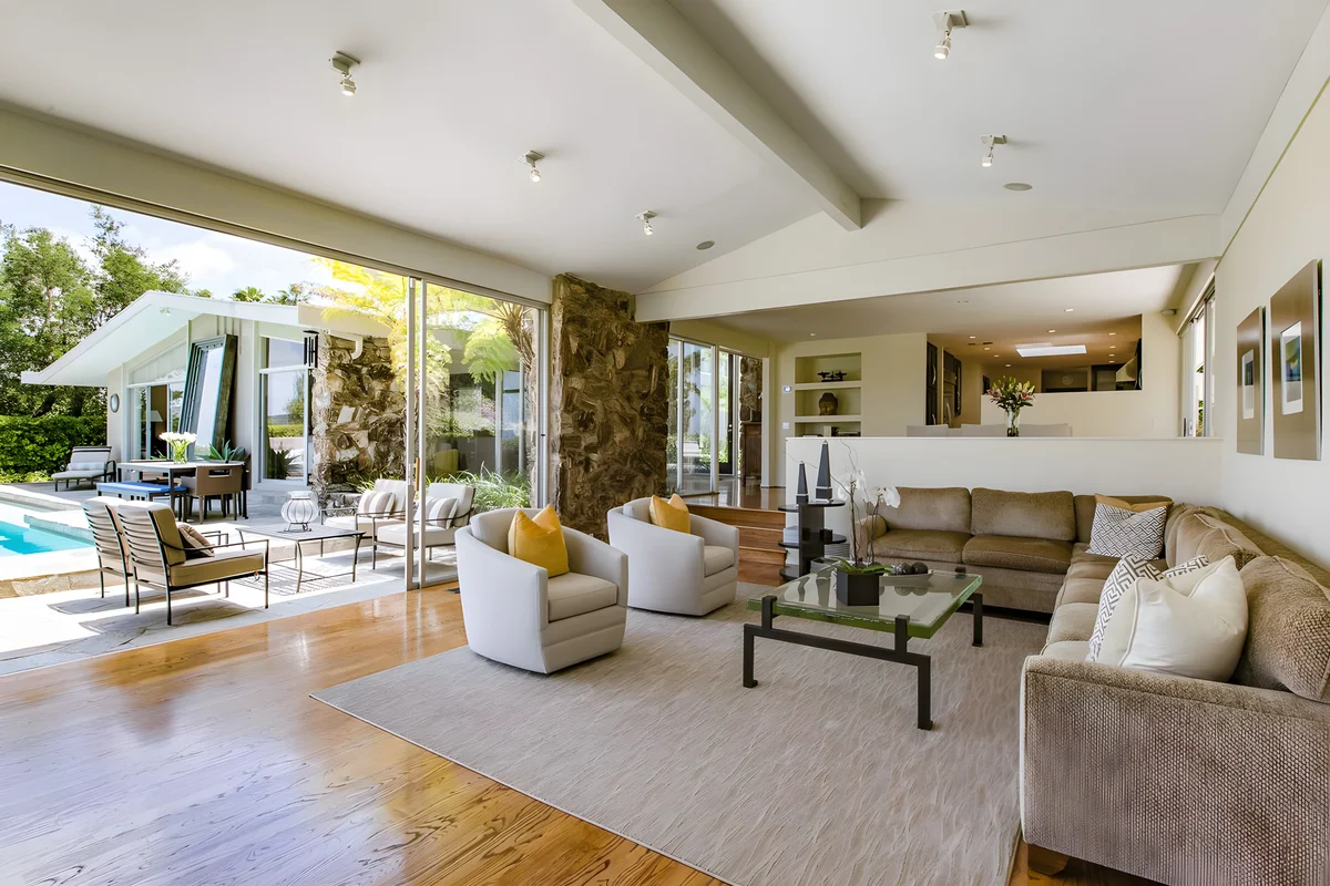 Wander Hollywood Hills Mid-Century Modern