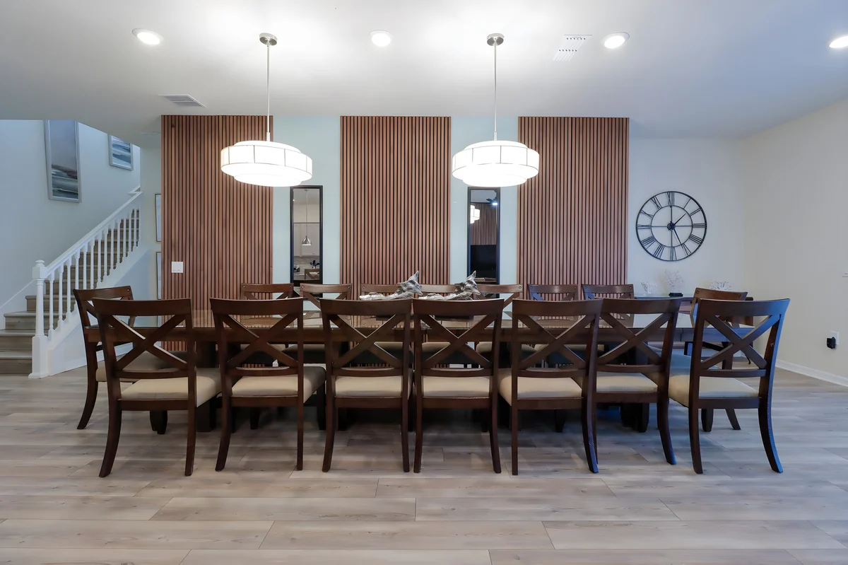 Wander Davenport Lakes