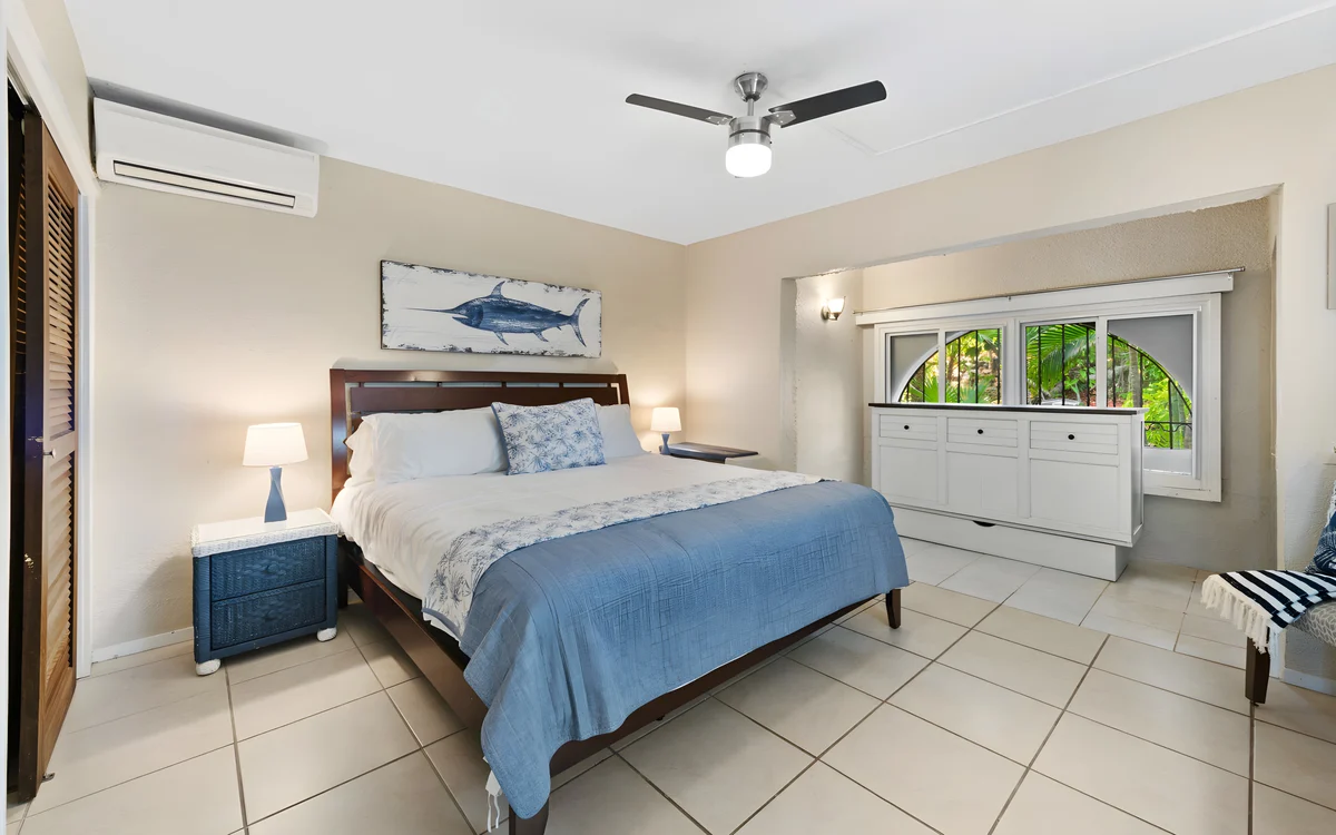 Bedroom 1 image 1
