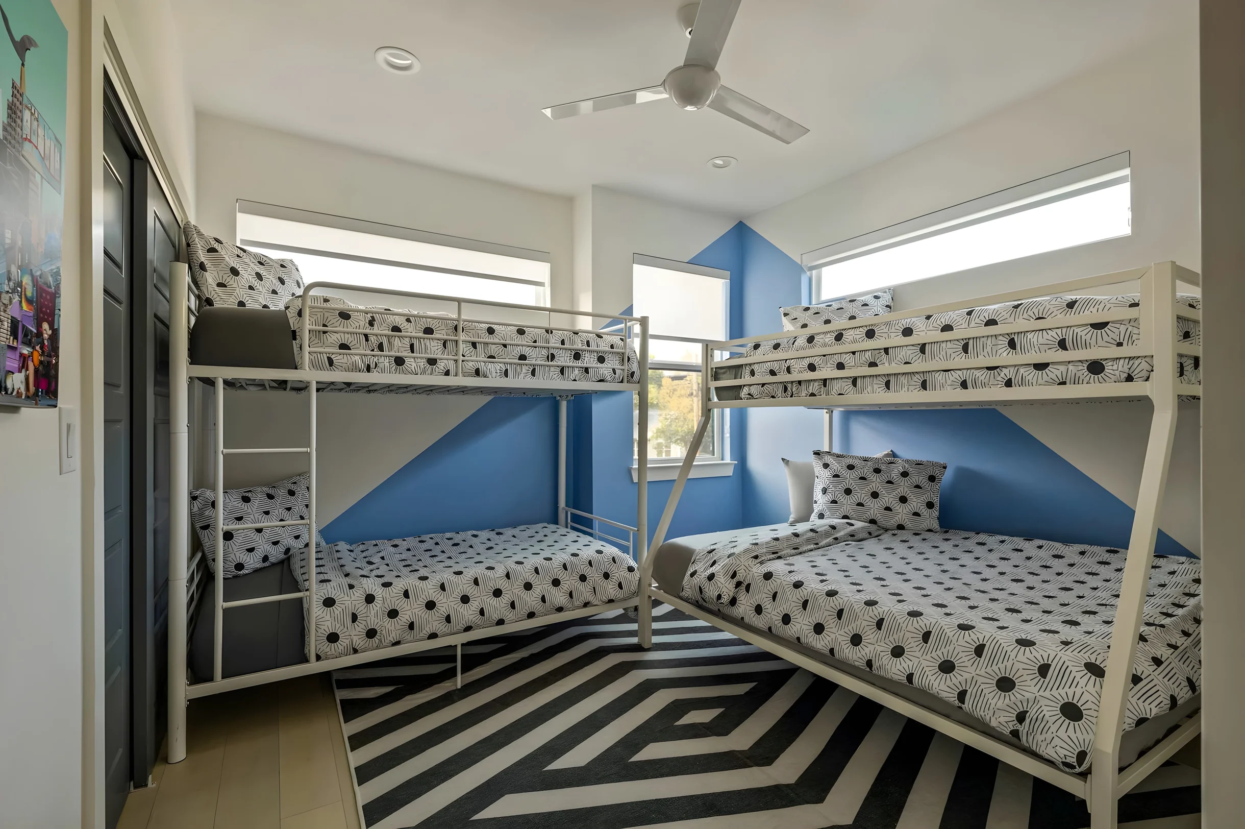 Wander Austin Shoal #22