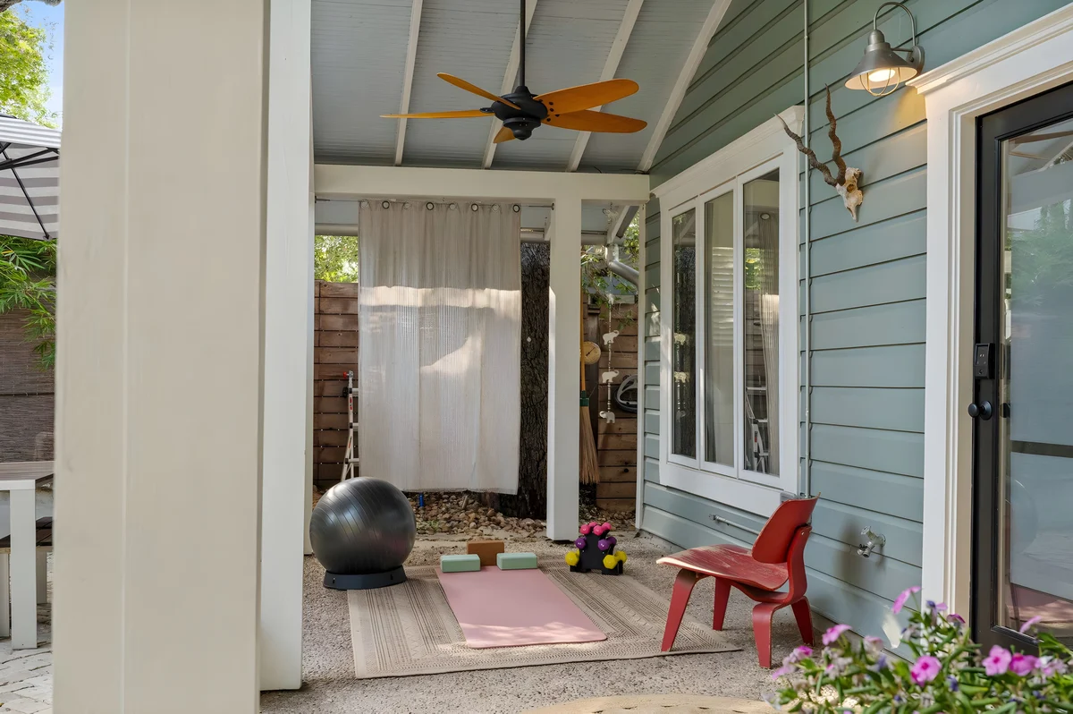 Home in Austin property photo 5