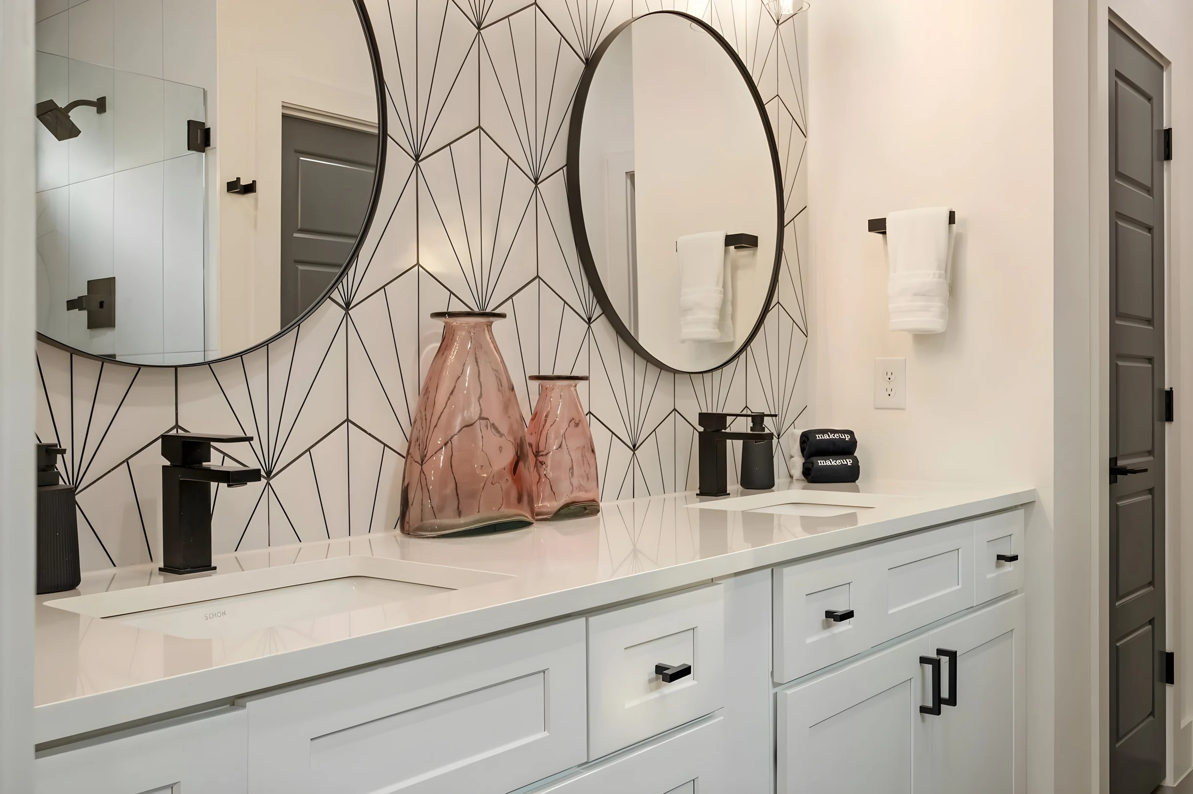 Wander Austin Shoal #44