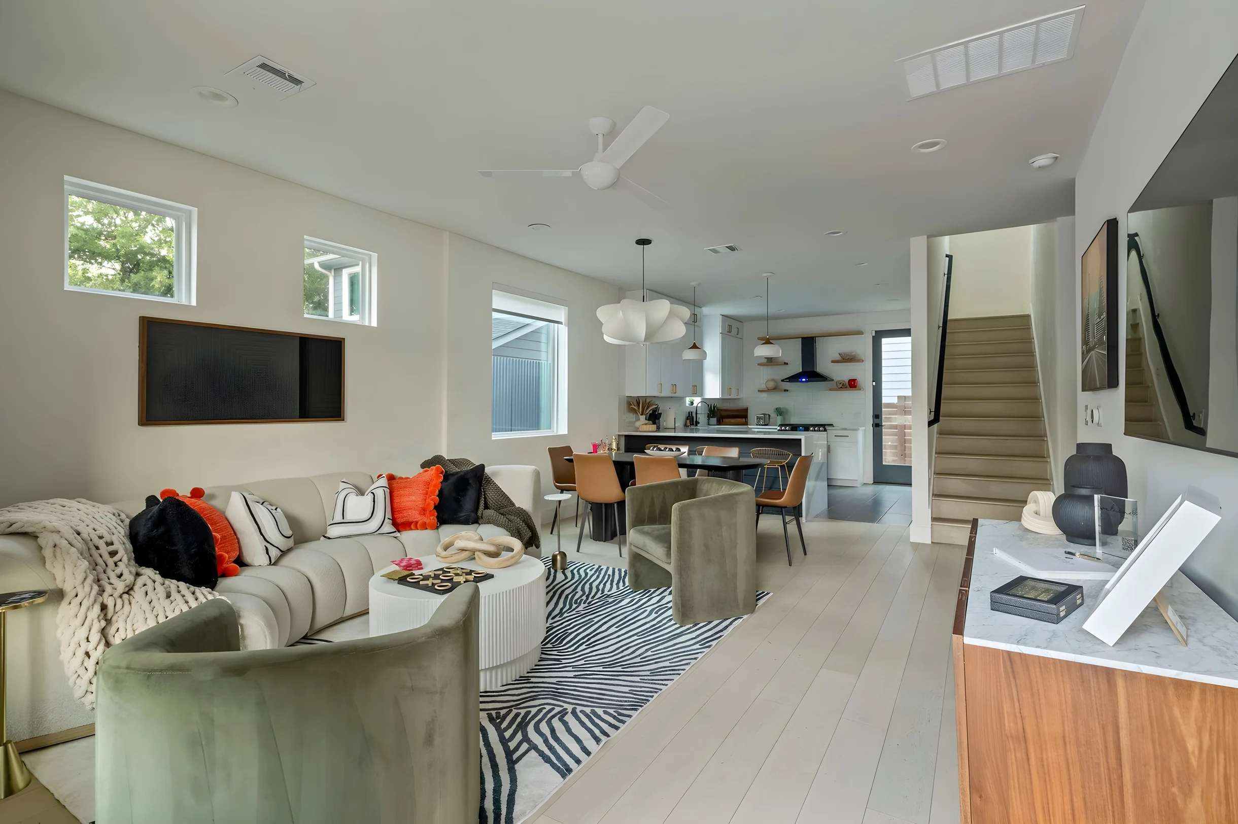 Wander Austin Shoal #42