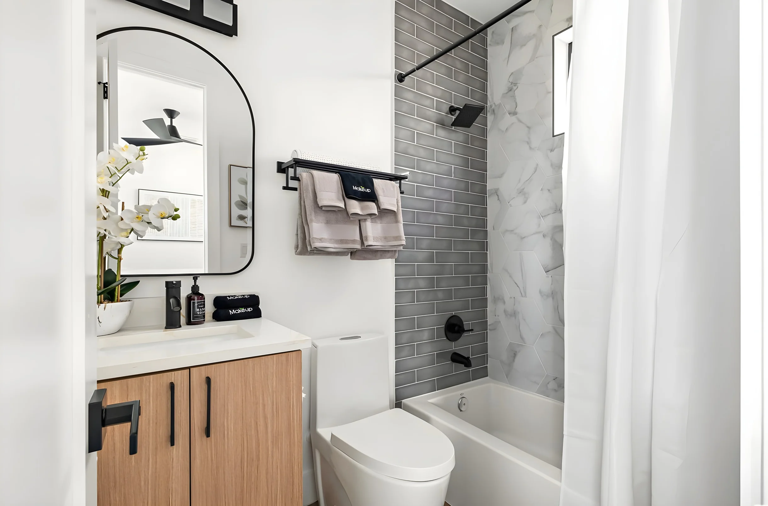 Wander Austin Live Oak