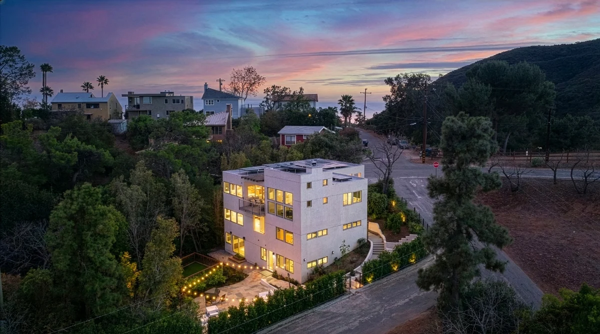 Wander Malibu Lookout