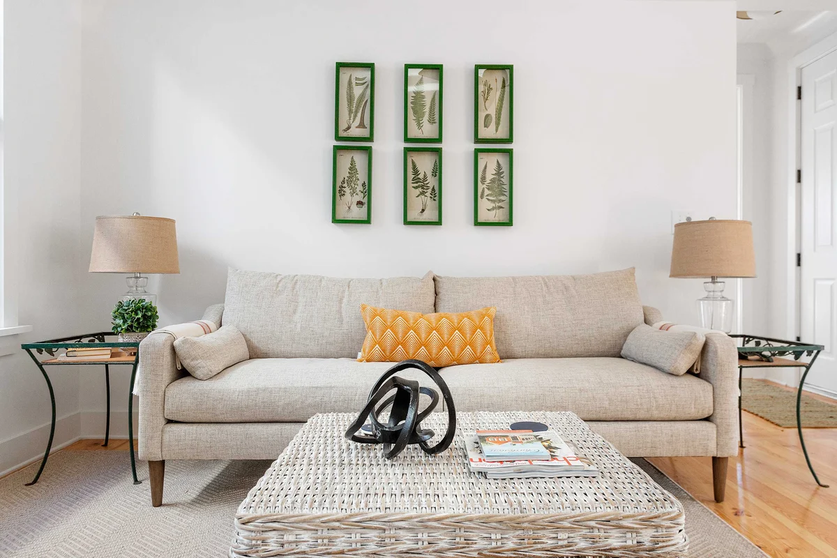 Wander Charleston Charm