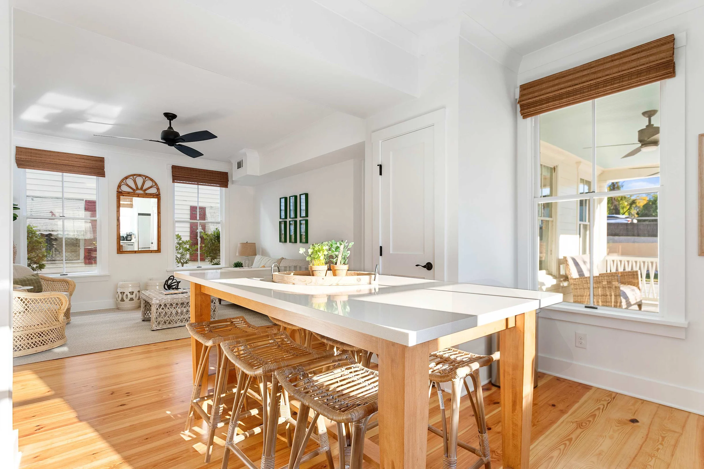 Wander Charleston Charm #11