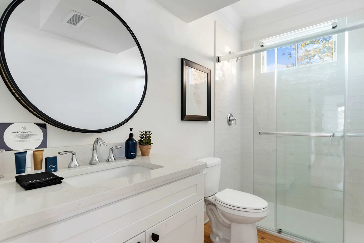 Wander Charleston Charm