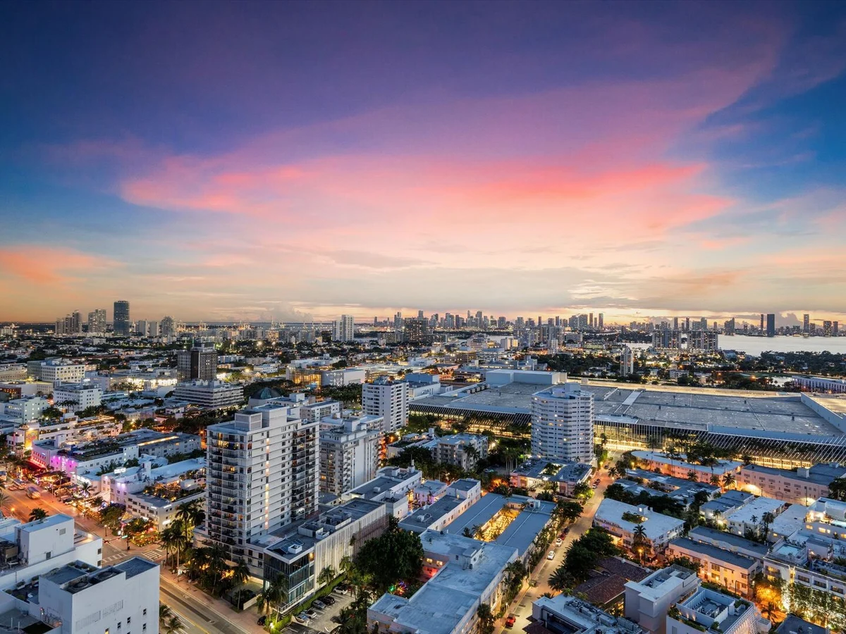 Wander Miami Beach Glow #5