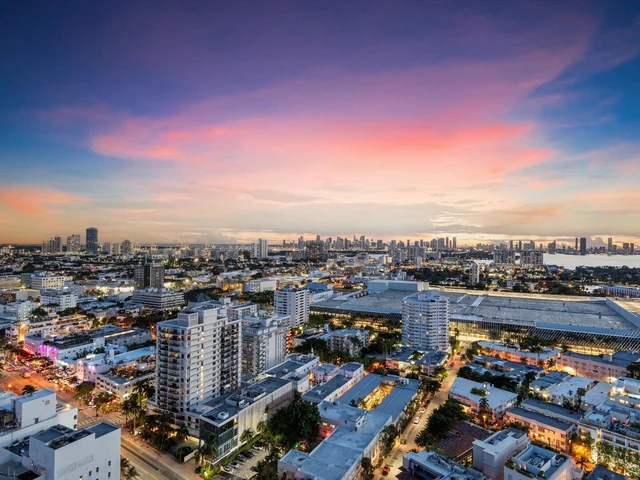 Wander Miami Beach Glow #5