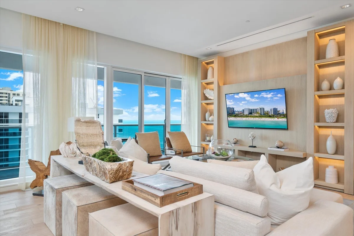 Wander Miami Beach Drift #1