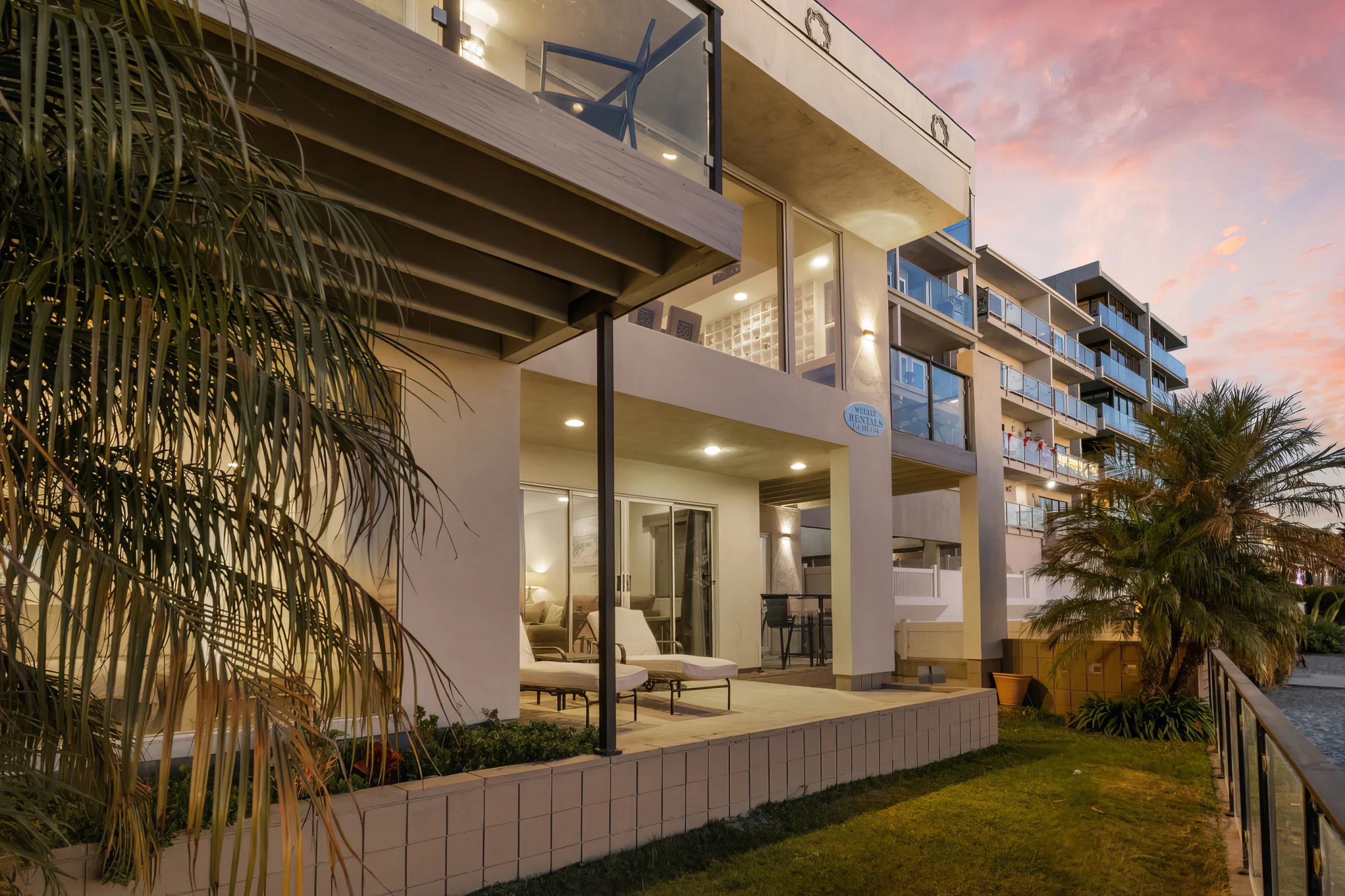 NEW Stunning Bayfront Home + Private Beach Access + Hot Tub + Fire Pit #57