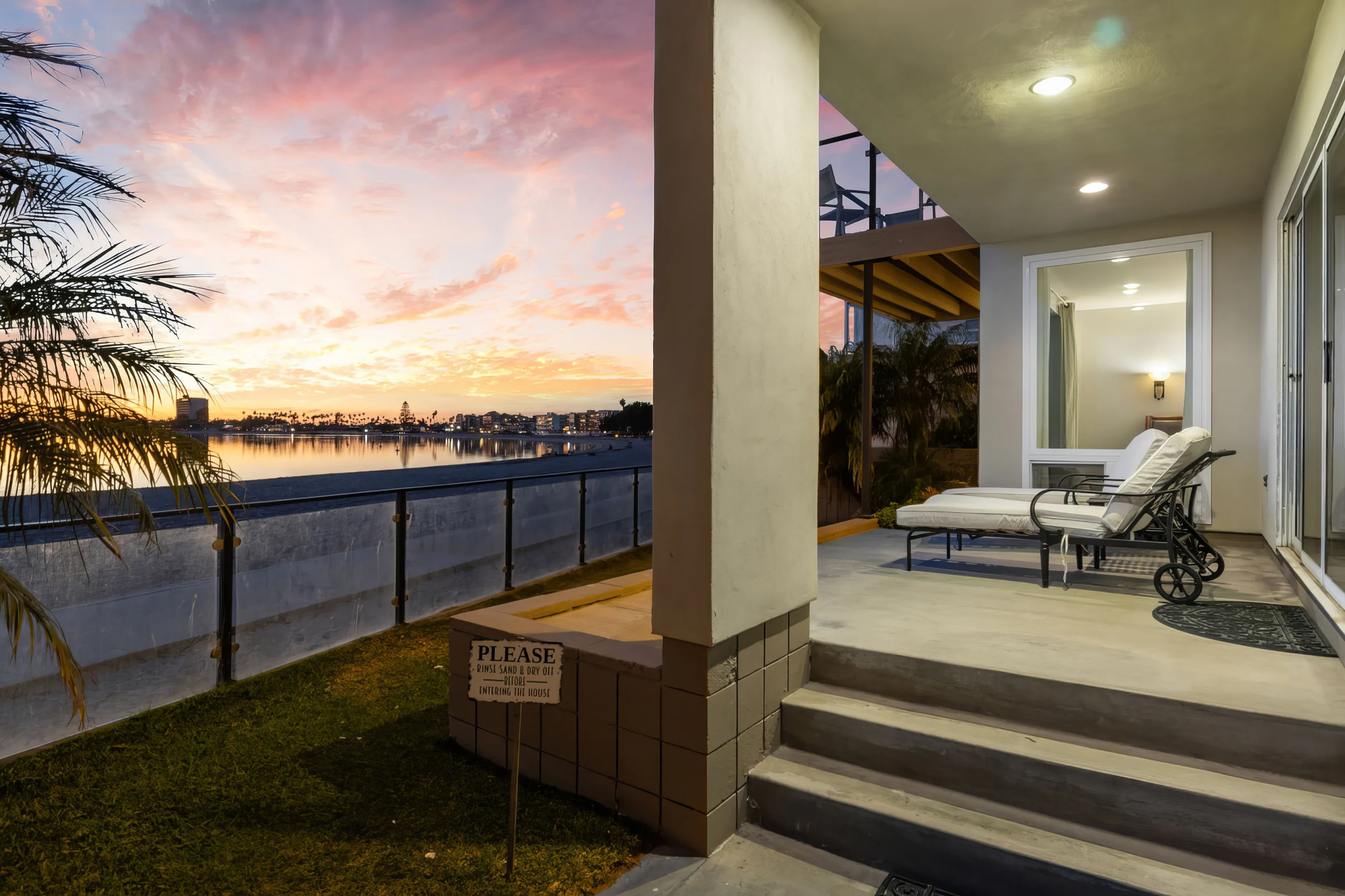 NEW Stunning Bayfront Home + Private Beach Access + Hot Tub + Fire Pit #40