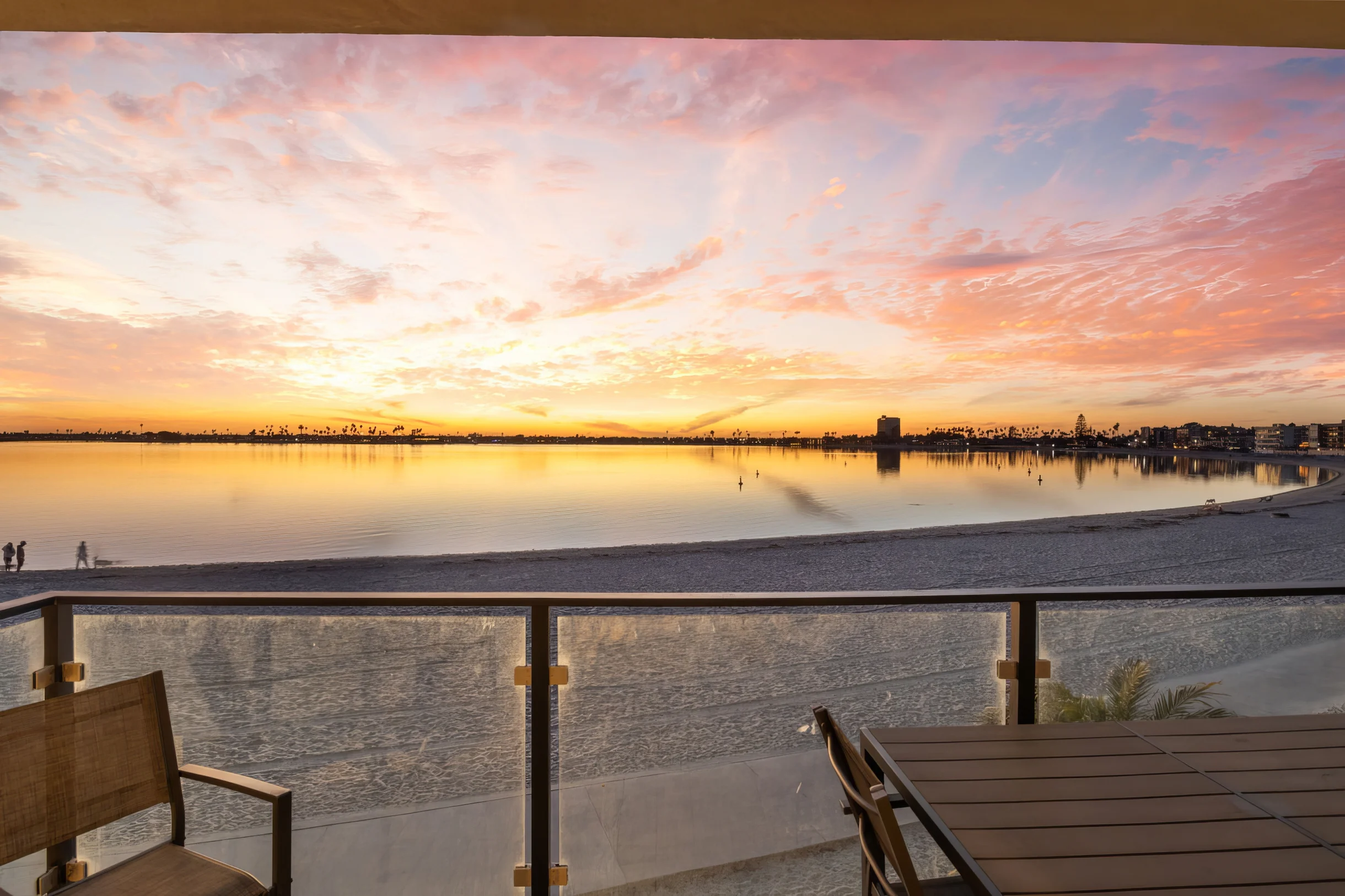 NEW Stunning Bayfront Home + Private Beach Access + Hot Tub + Fire Pit #33