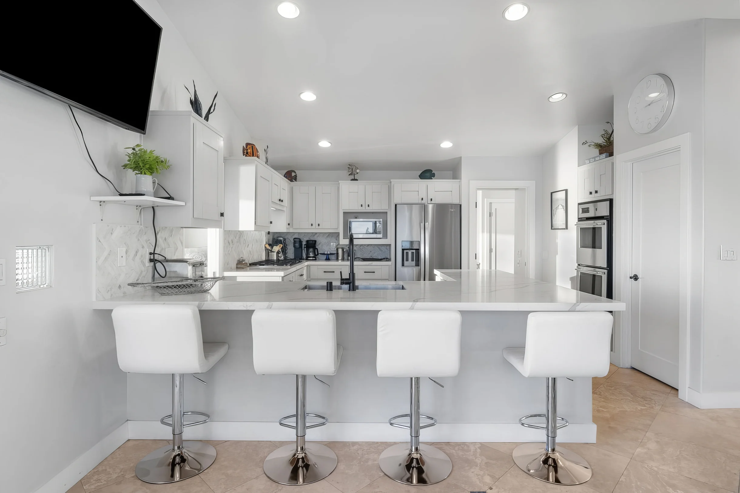 NEW Stunning Bayfront Home + Private Beach Access + Hot Tub + Fire Pit #35