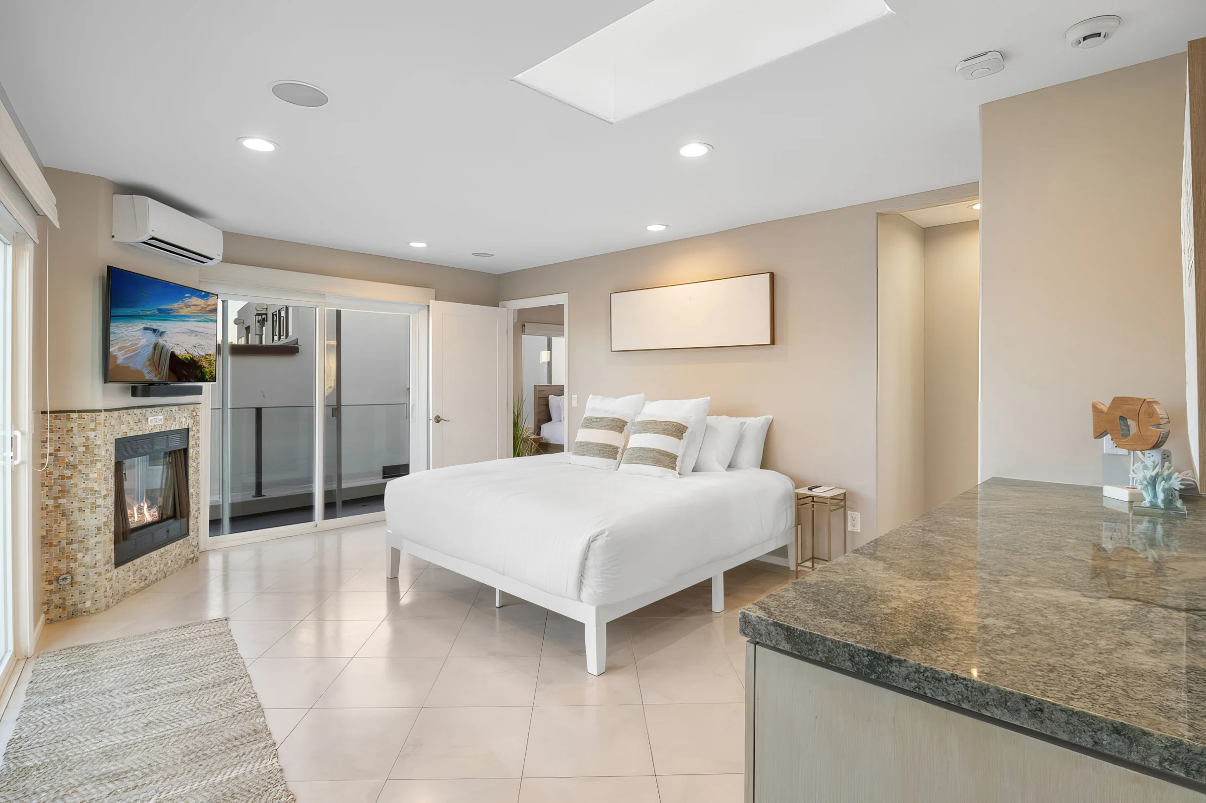 Luxury Meets Beach | Stunning Bay Views | Hot Tub | Fire Pit #43