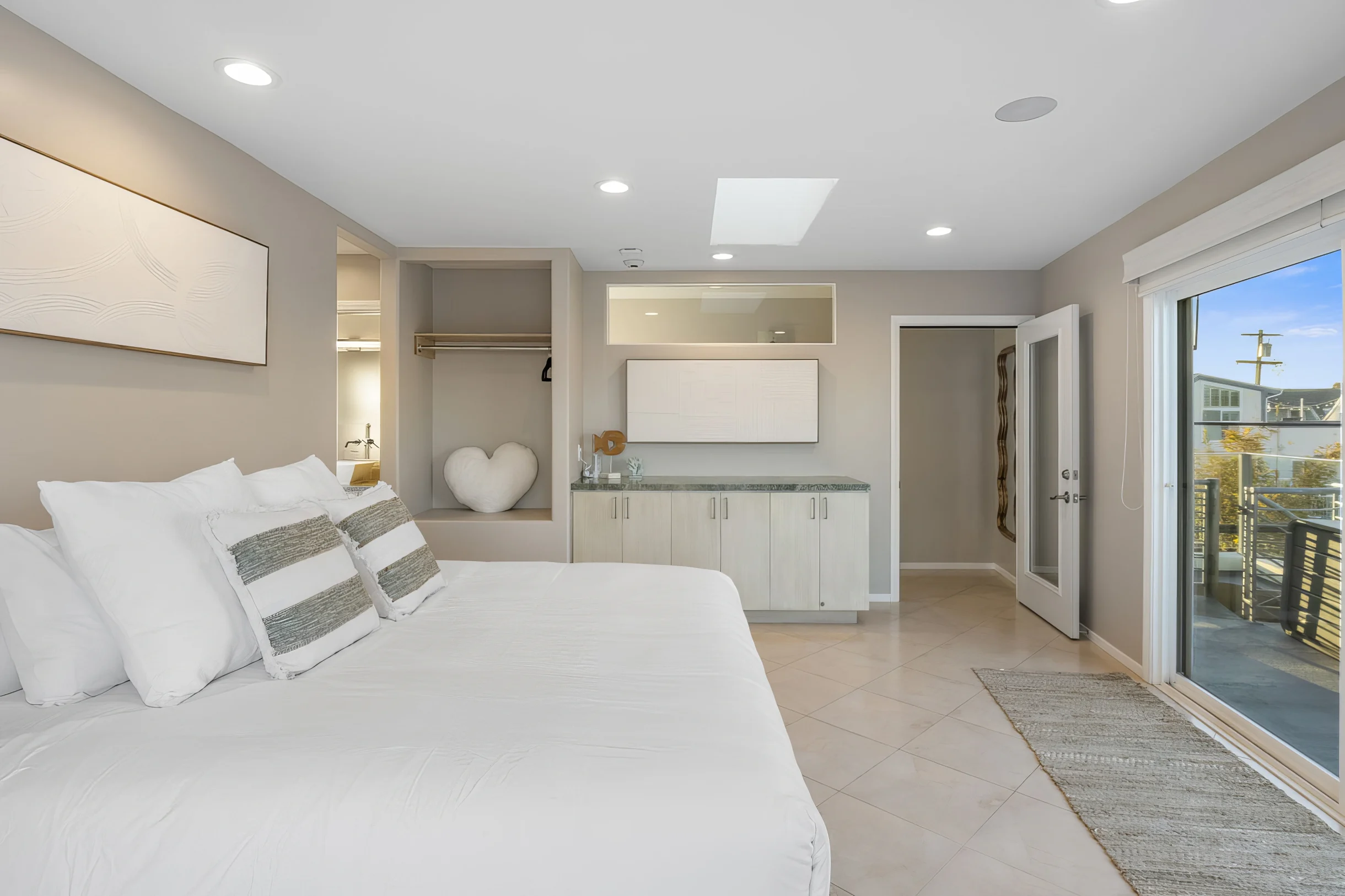 Luxury Meets Beach | Stunning Bay Views | Hot Tub | Fire Pit #57