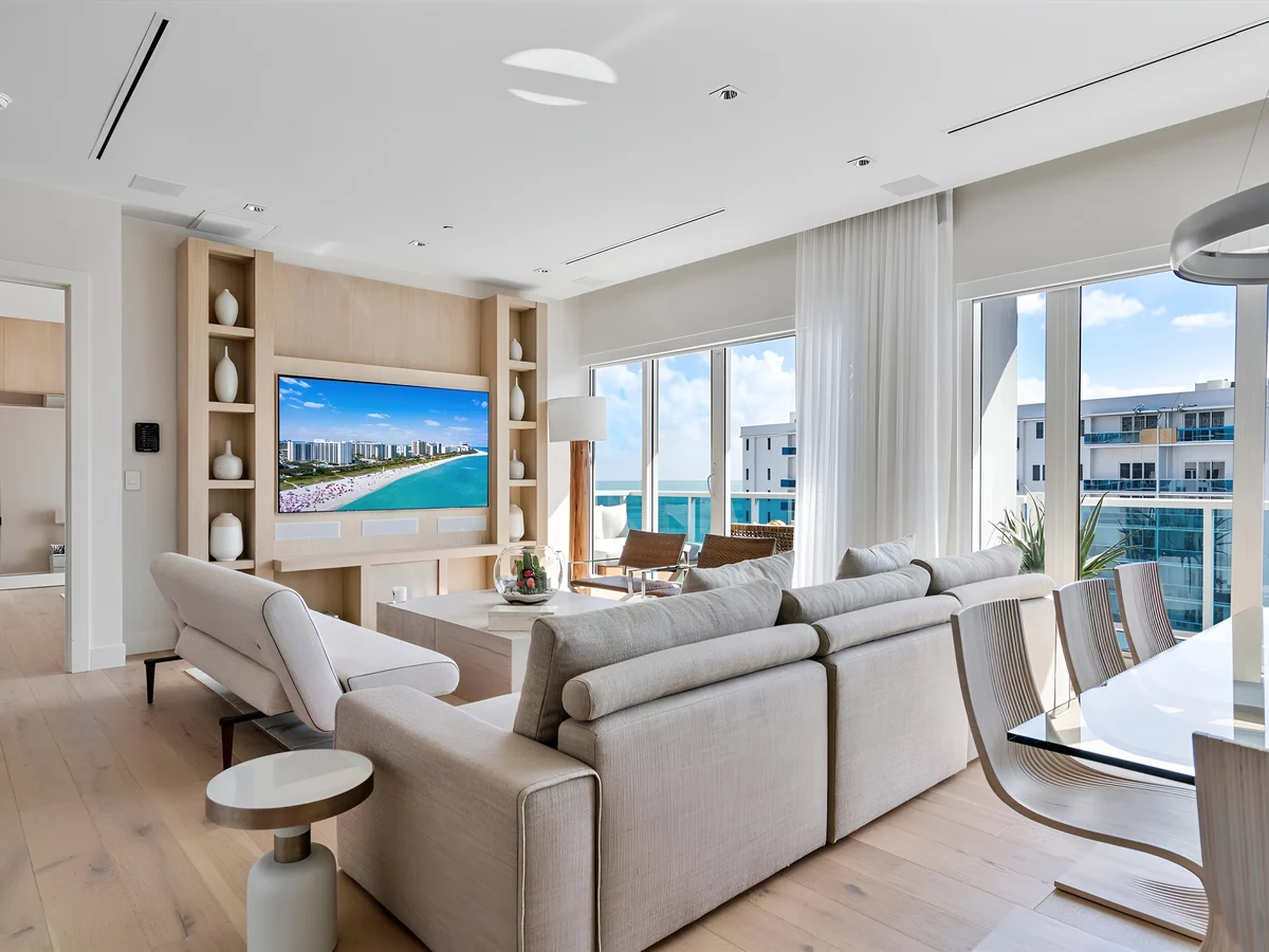 Wander Miami Beach Tide #1