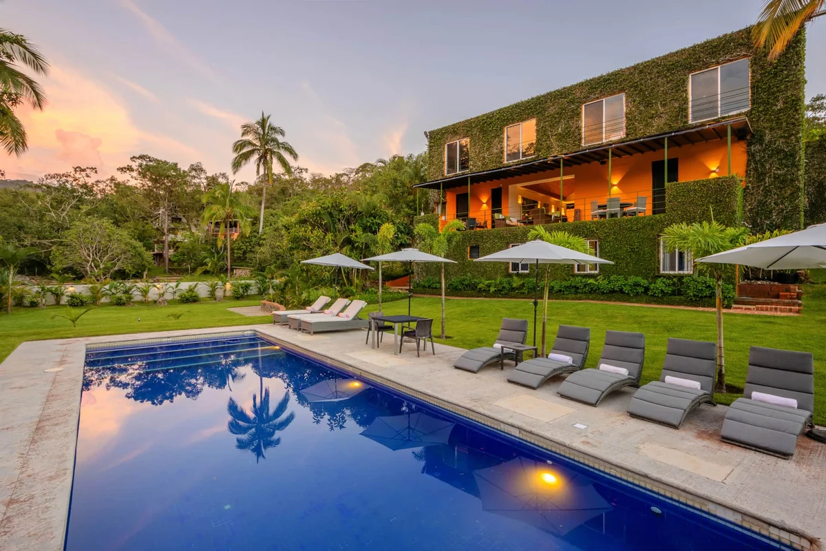 Wander Puerto Vallarta Riverfront