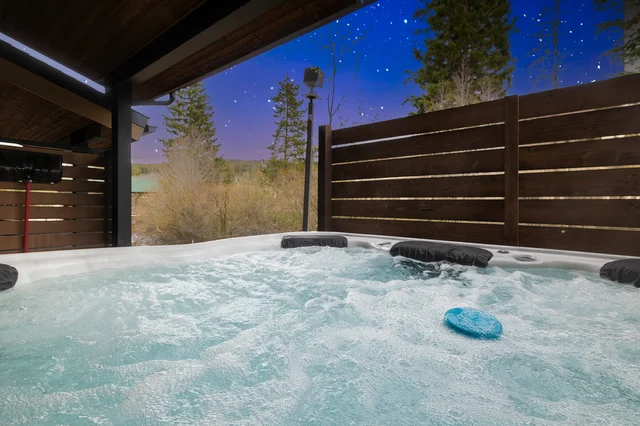 Wander Winter Park Riverside #5