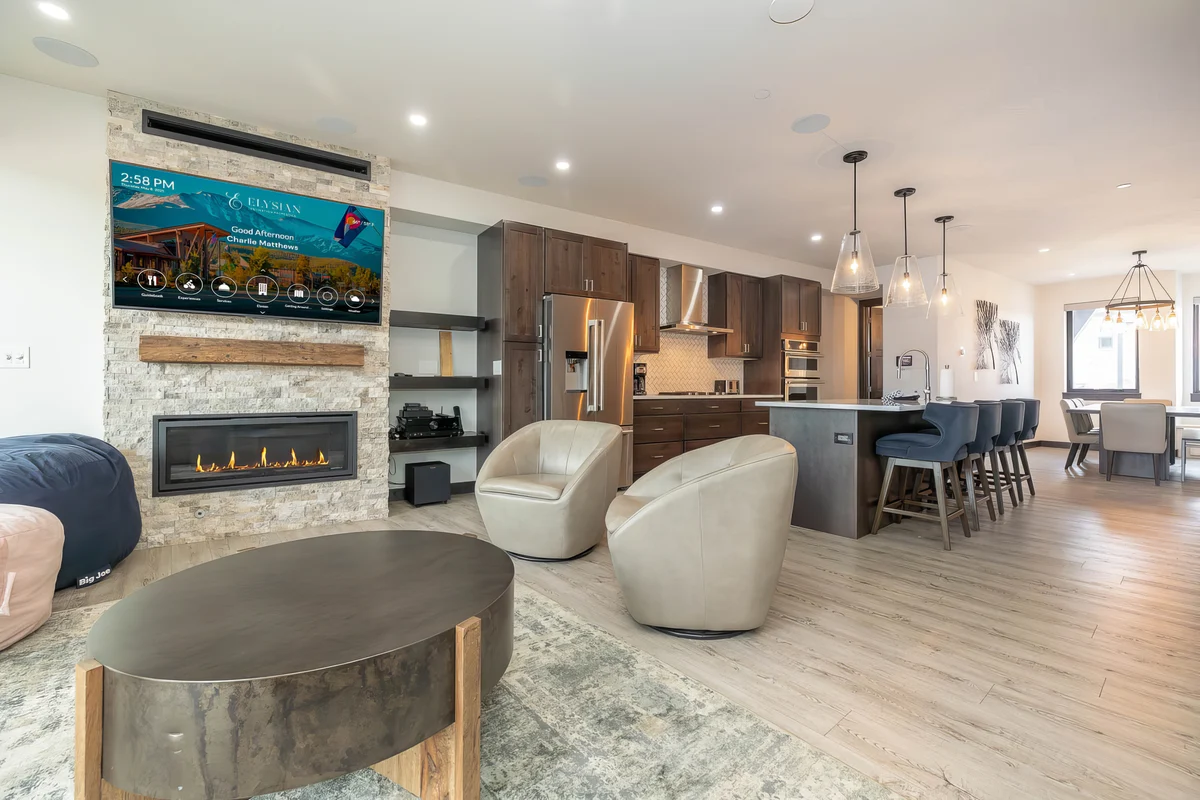 Wander Winter Park Riverside